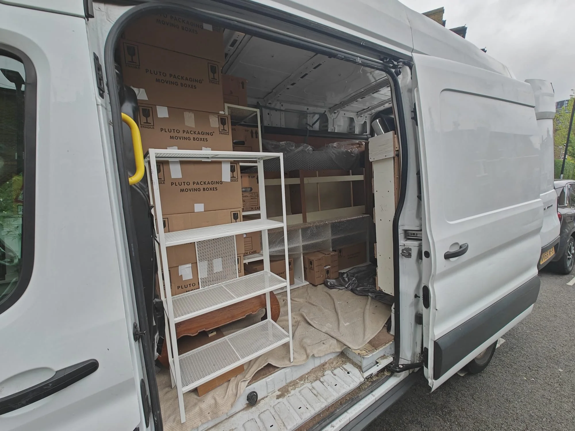 large-van-pluto-moving-boxes.jpeg