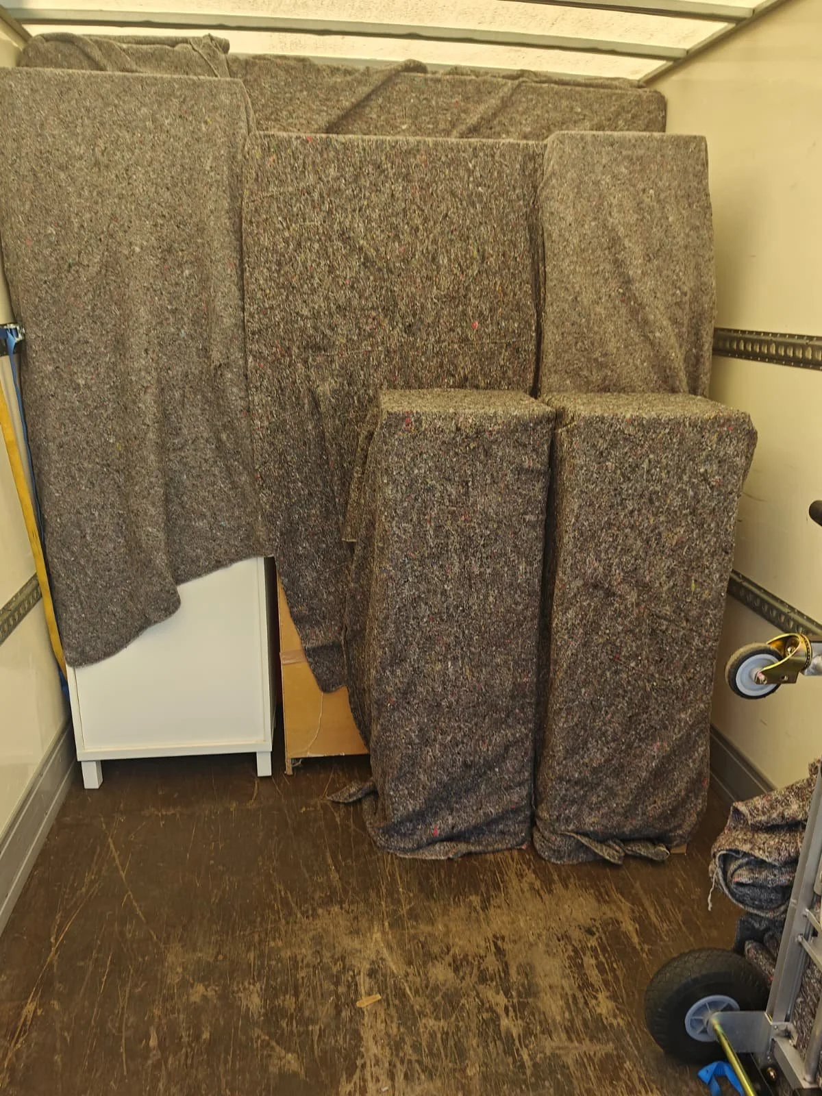 wardrobe-house-removals.jpeg
