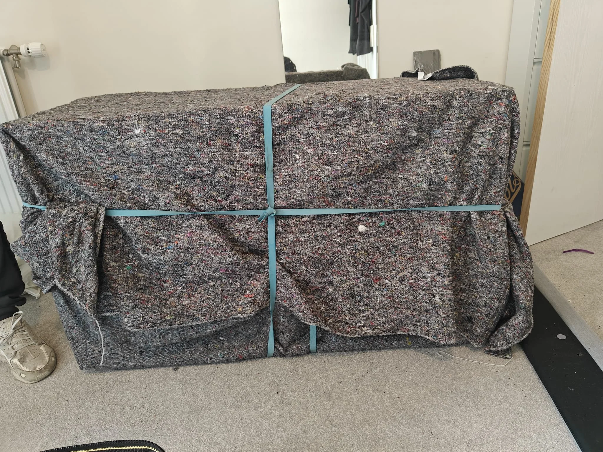 removal-blankets-elastic-bands.jpeg