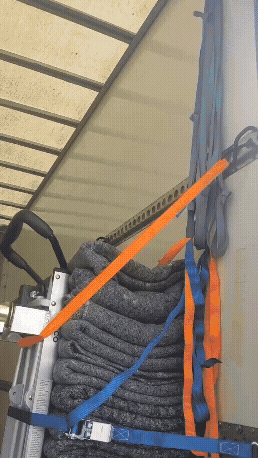 Ready To Go House Movers And Removals equipment on display, Removal blankets to protect furniture during house moves, Toolbox with power tools and hand tools to do any disassembly and reassembly of furniture, Sack truck and dolly carts to help move h