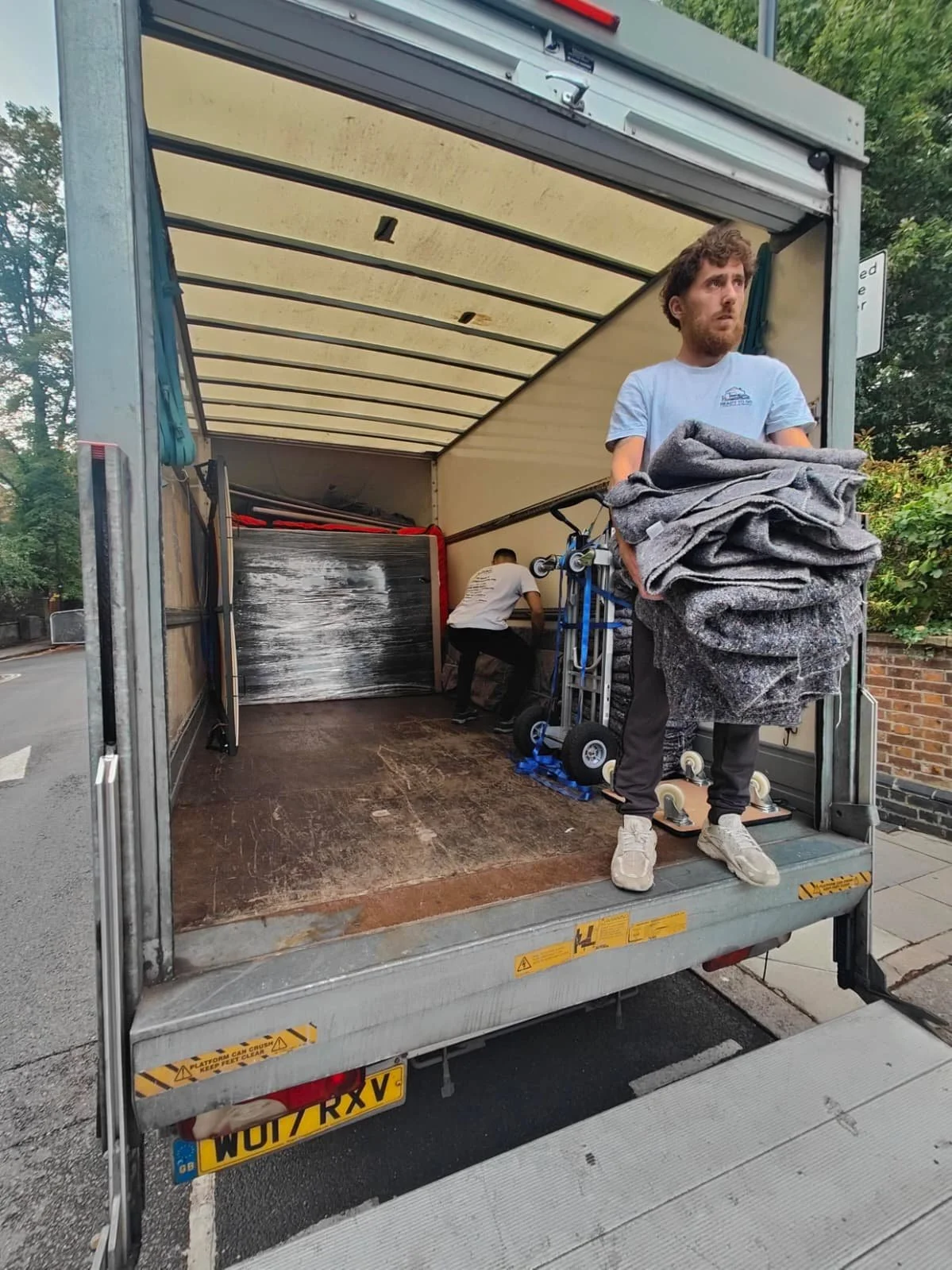 unloading-removal-blankets.jpeg