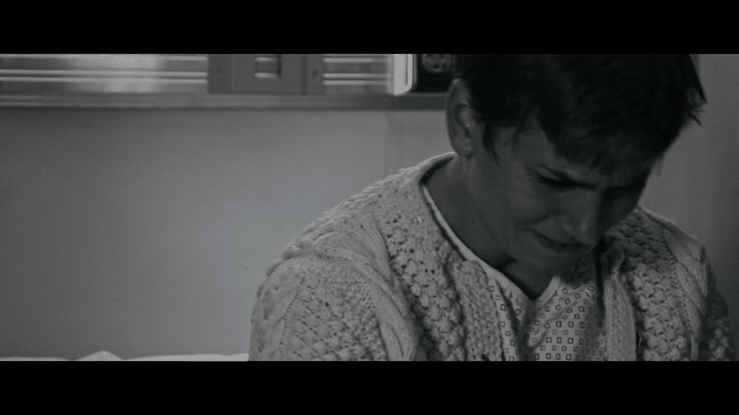 Jean Seberg In Bed (2018)-high.gif