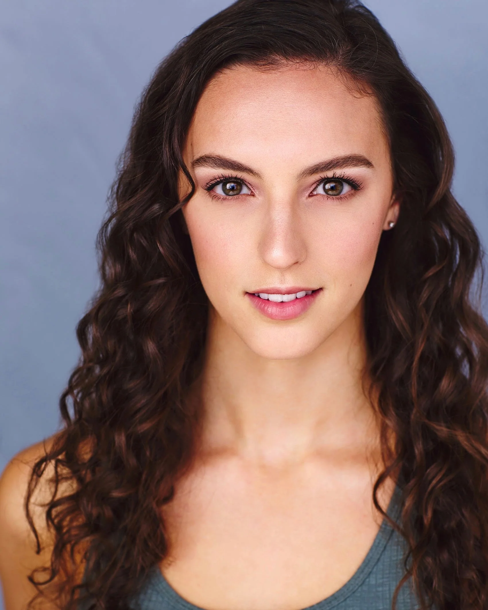 Elana_V_5_Web no name.jpg