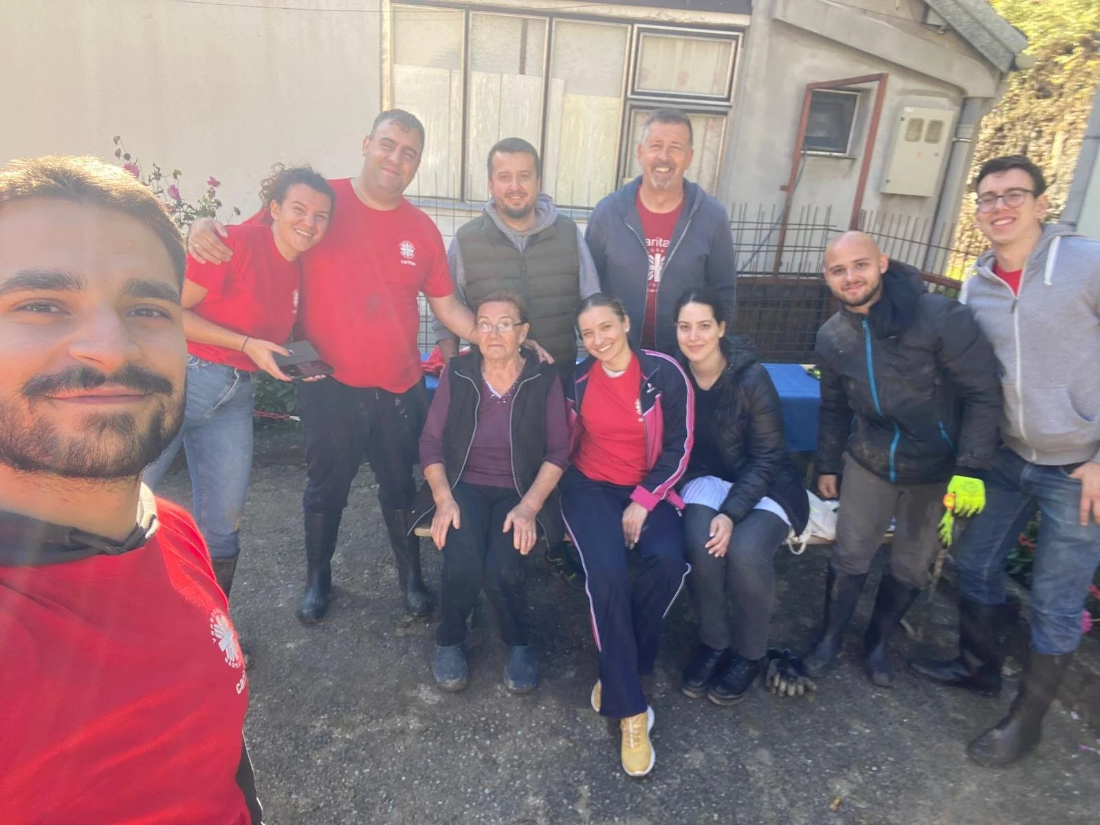 Uspješno realizirana humanitarna akcija pomoći stradalima u poplavama – snaga zajedništva na djelu