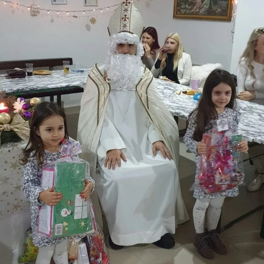 Sv. Nikola razveselio Pleterove najmlađe članove!