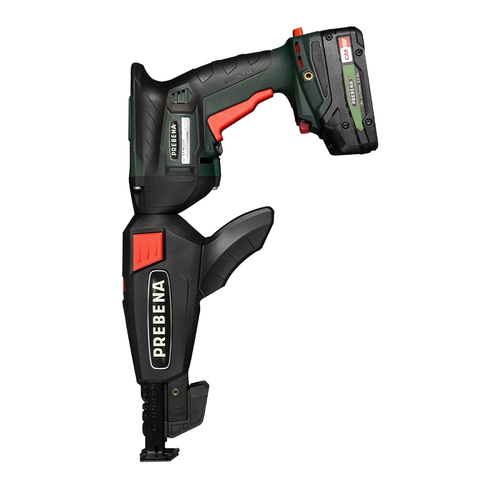 Ferramenta elétrica sem fio com corpo preto, detalhes em vermelho e verde, marca PREBENA, e uma bateria acoplada, apoiada em uma superfície escura.