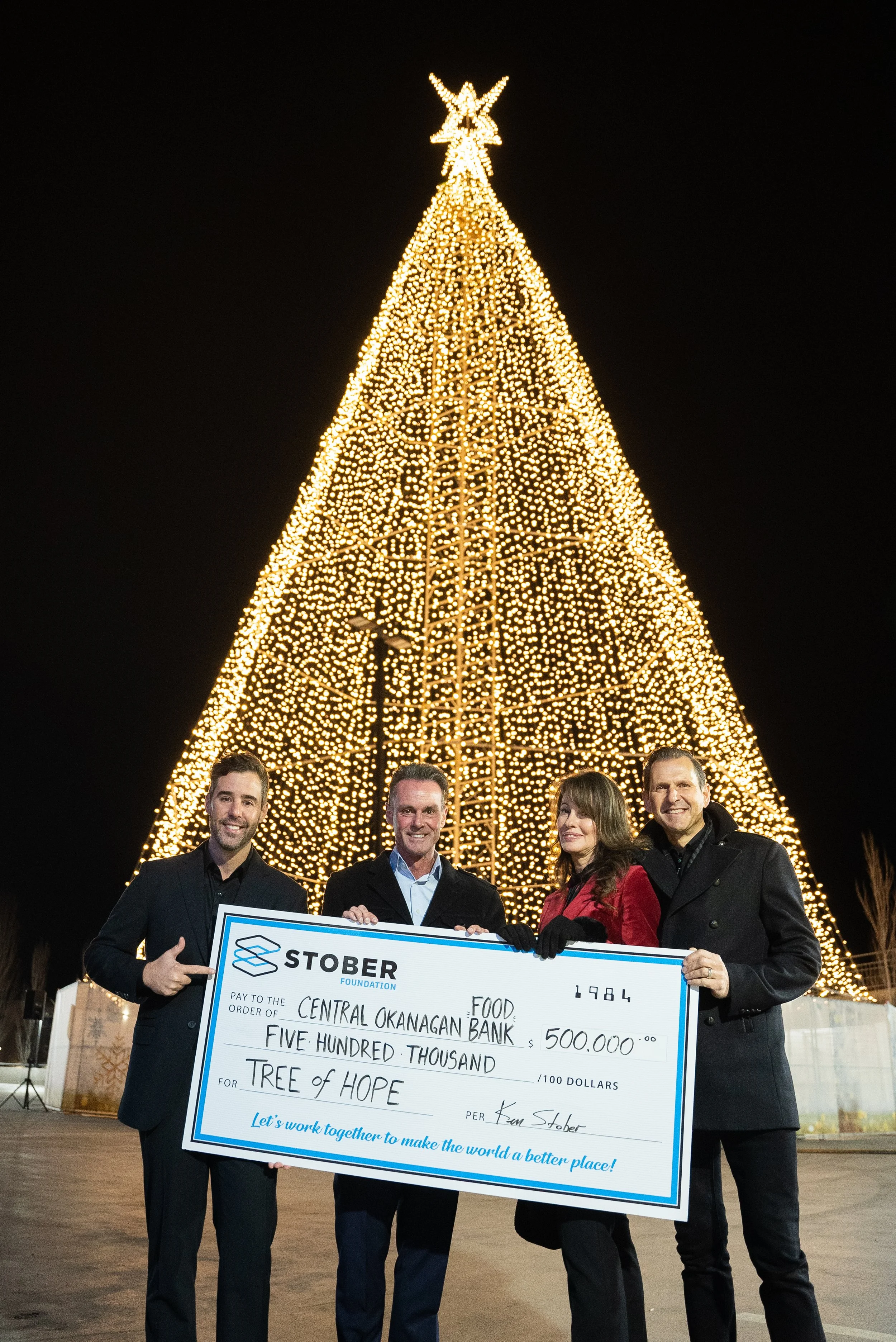Kelowna Tree of Hope 2023 Shines with Generosity