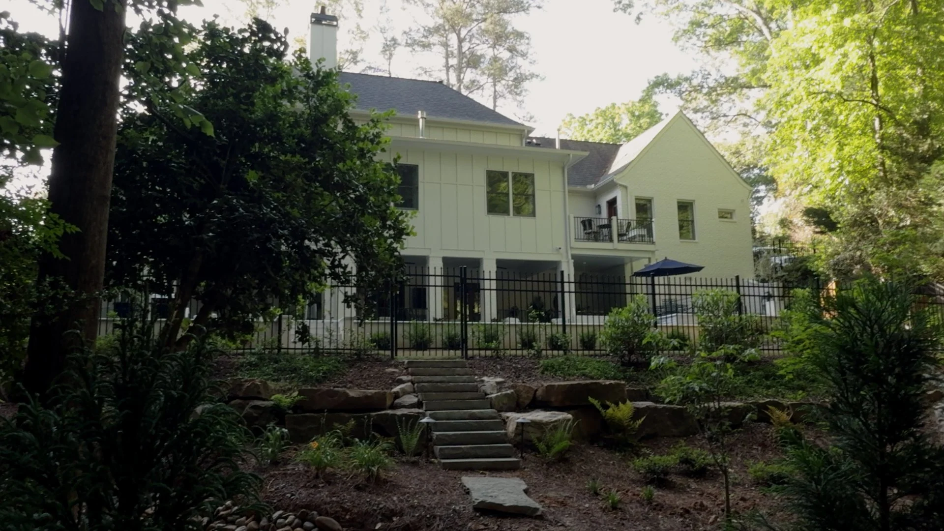 1080p 23.98.00_00_00_00.Still003.jpg