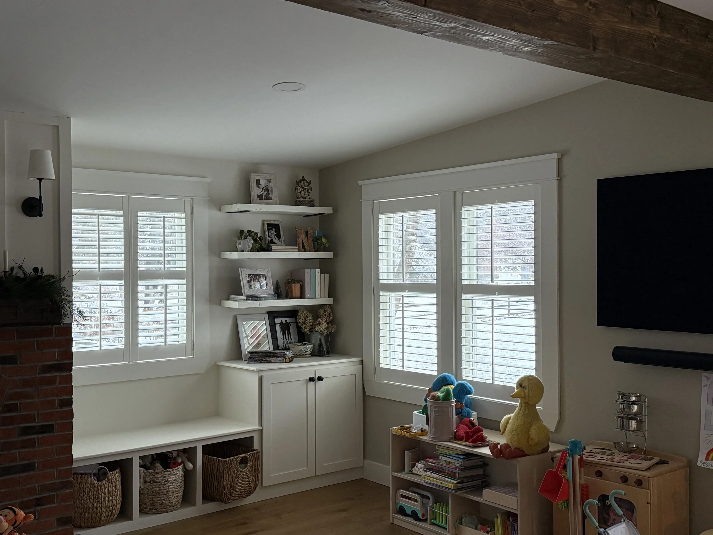 PlantationShutter_LivingRoom_SpaceE_01.JPG