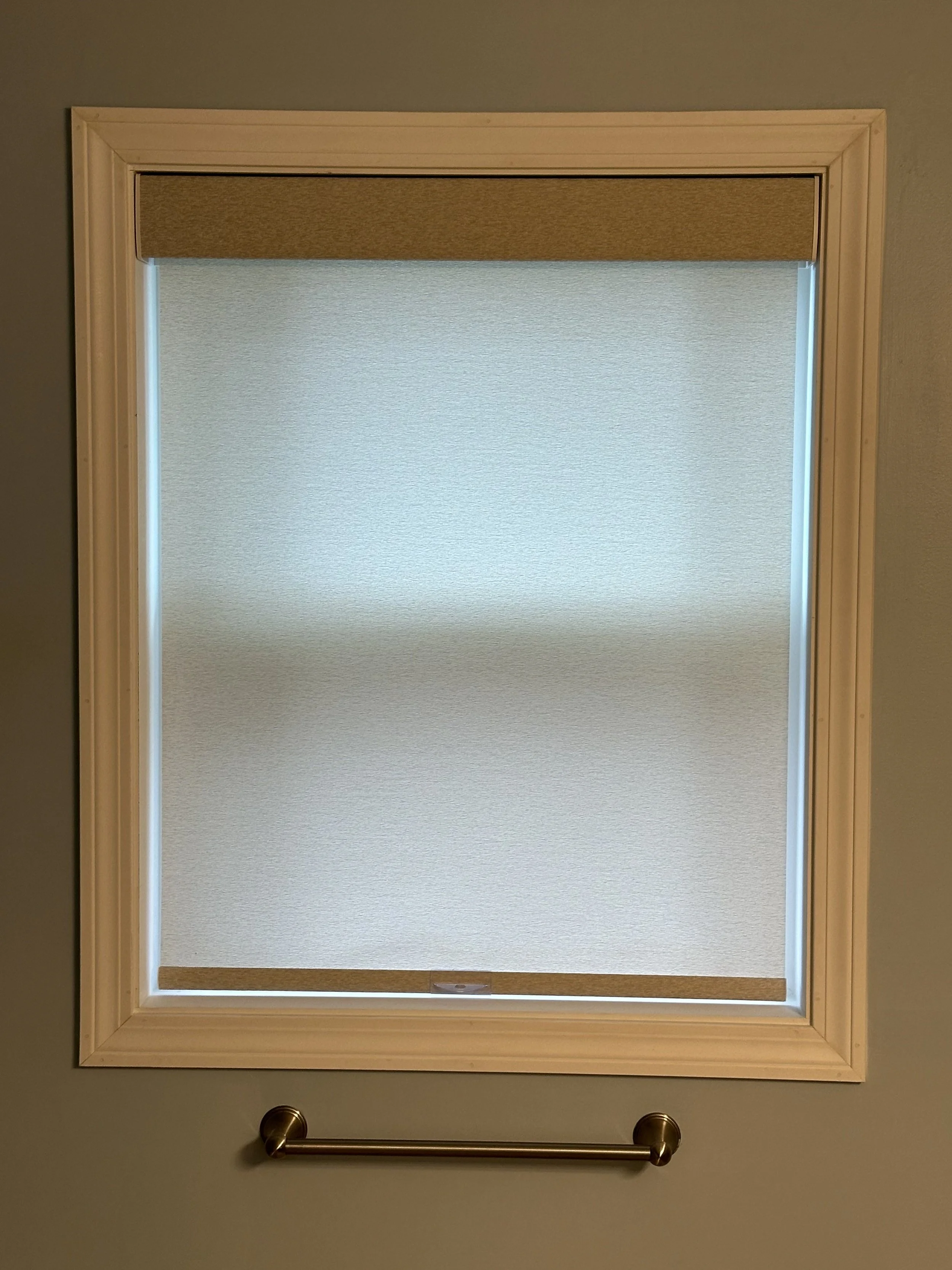 RollerShade_Window_SpaceFG_01.jpg