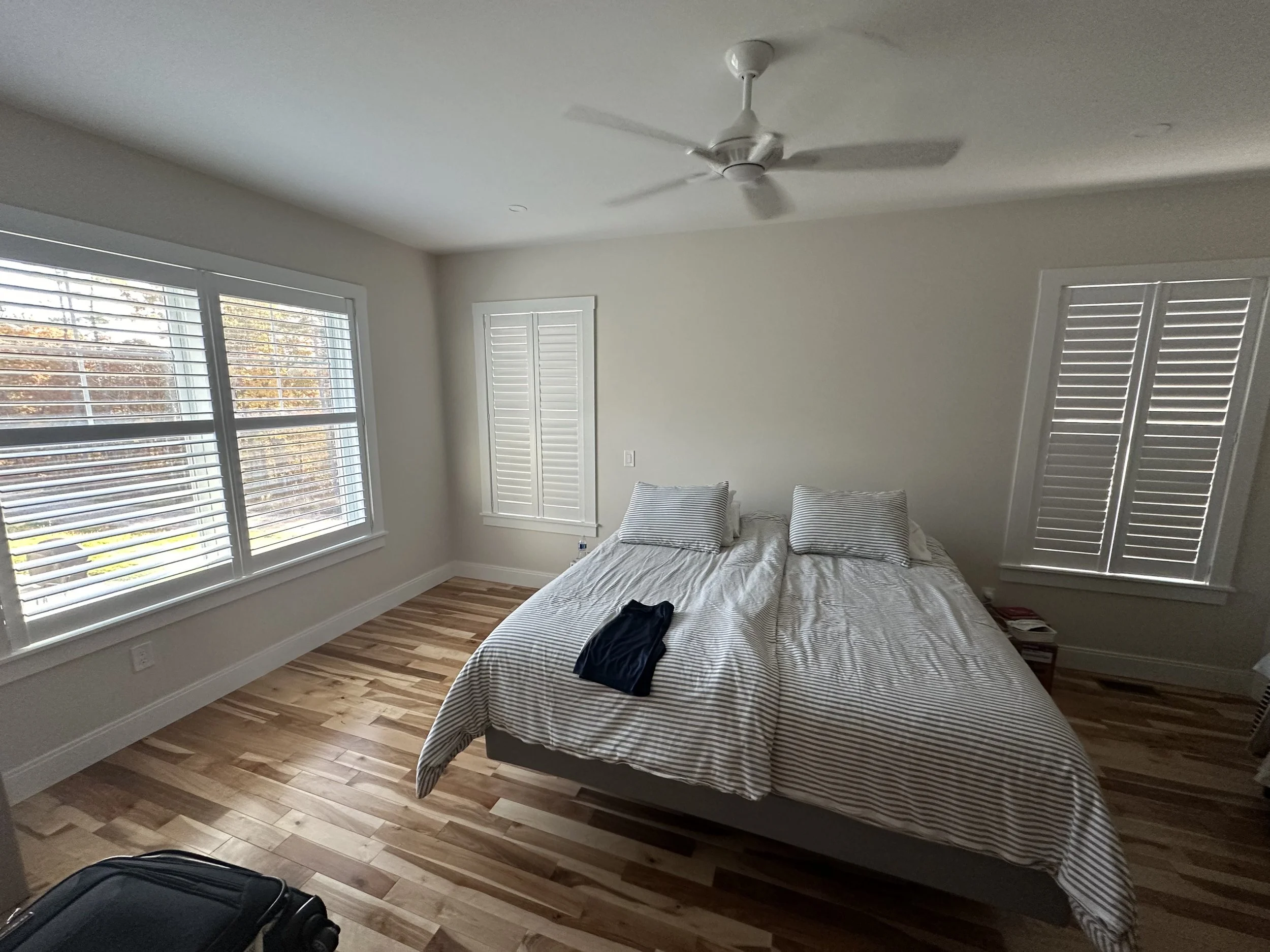 PlantationShutter_Bedroom_SpaceEB_02.jpg