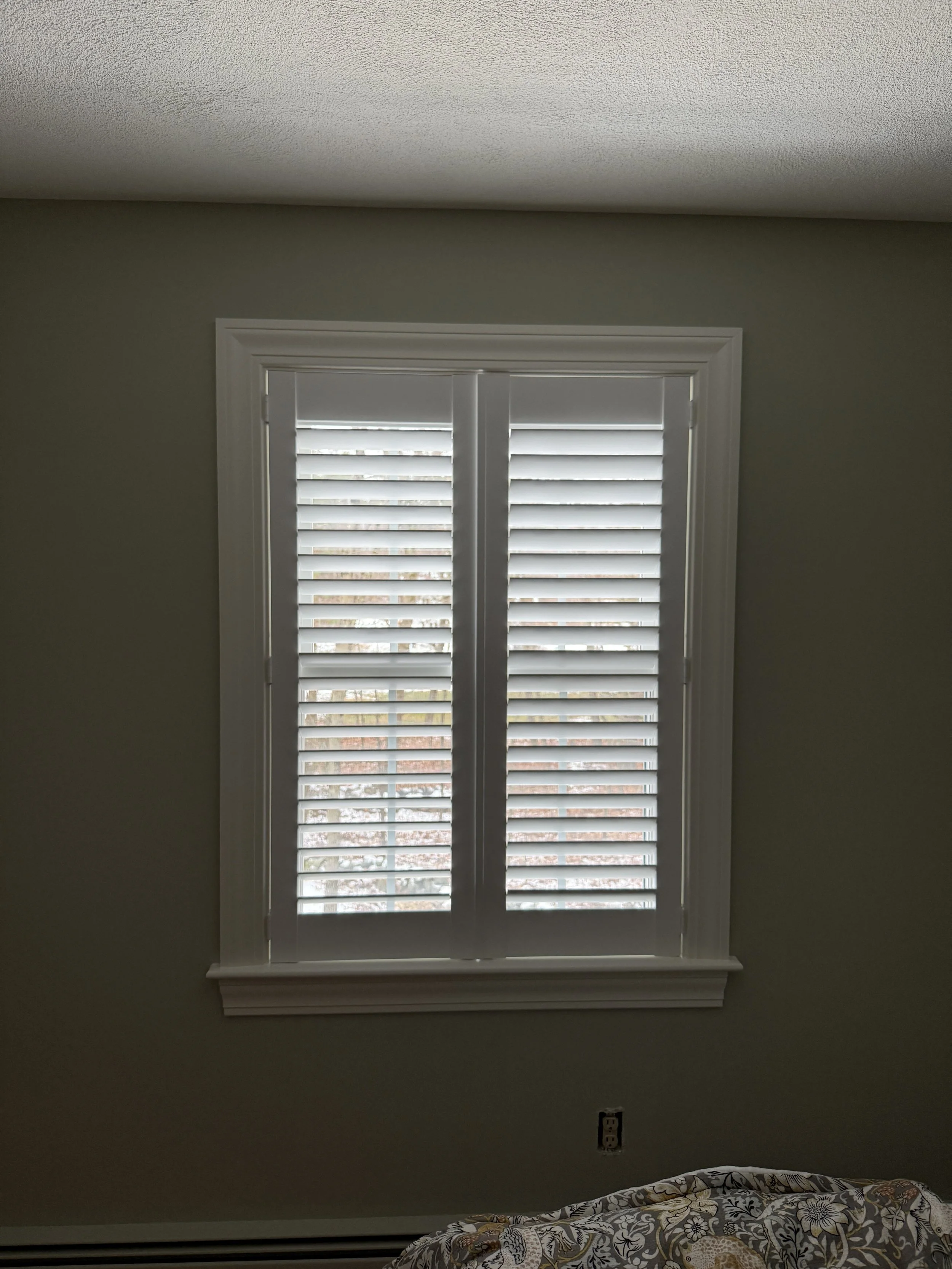 PlantationShutter_Bedroom_SpaceBX_01.JPG