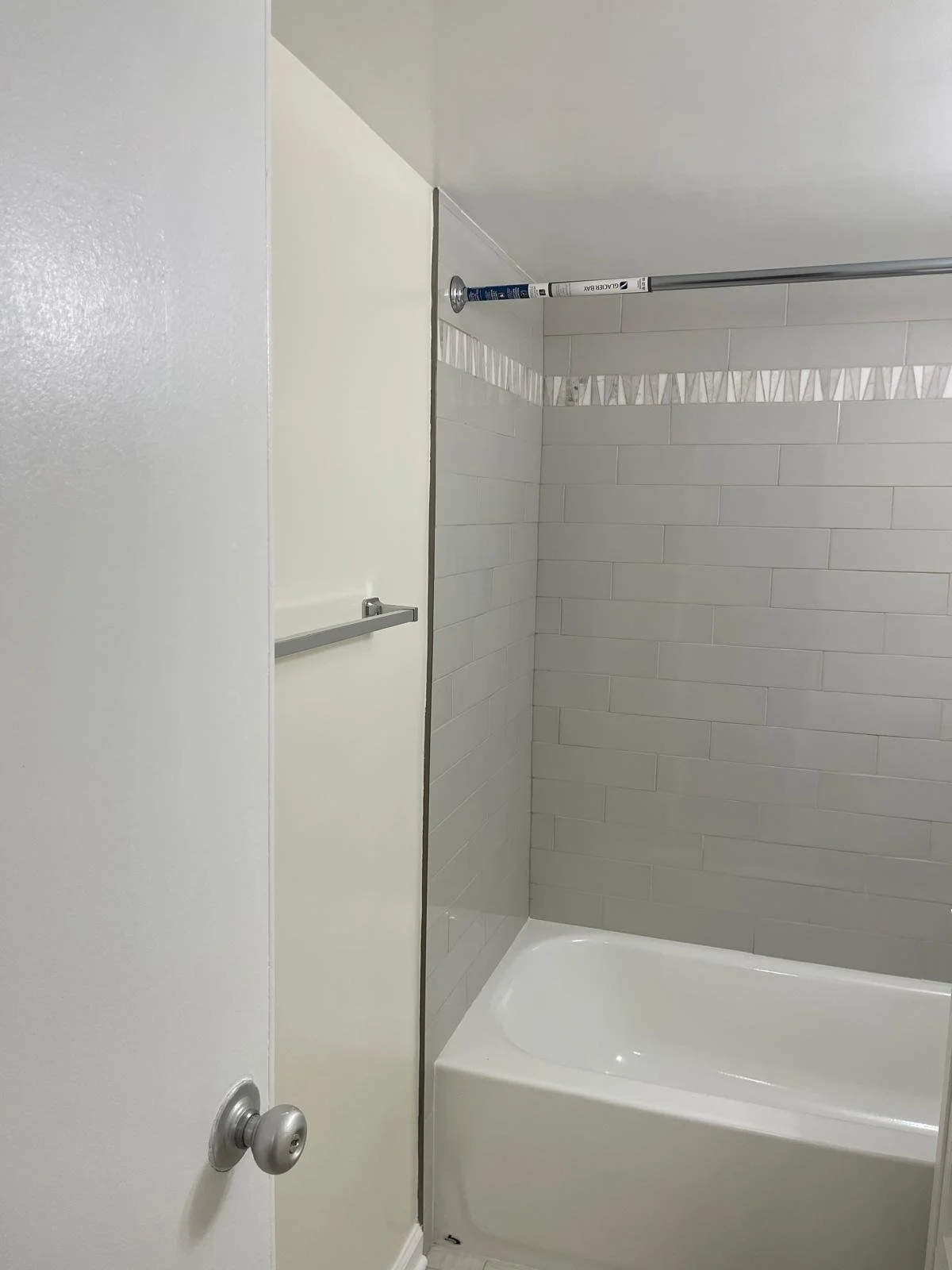 6Renovated+Photos+of+Claridge+504-S-+2024.jpg
