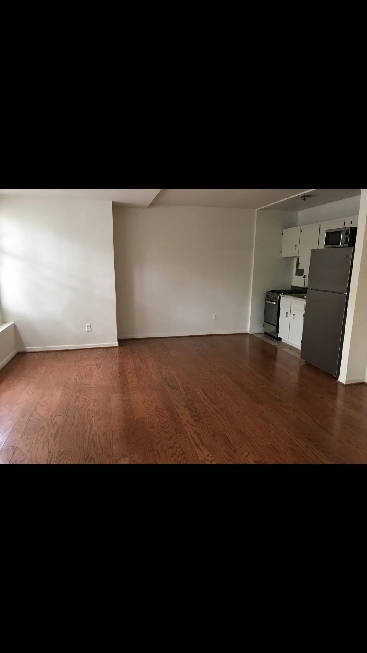 Claridge+116-s+kitchen,+floor.jpg