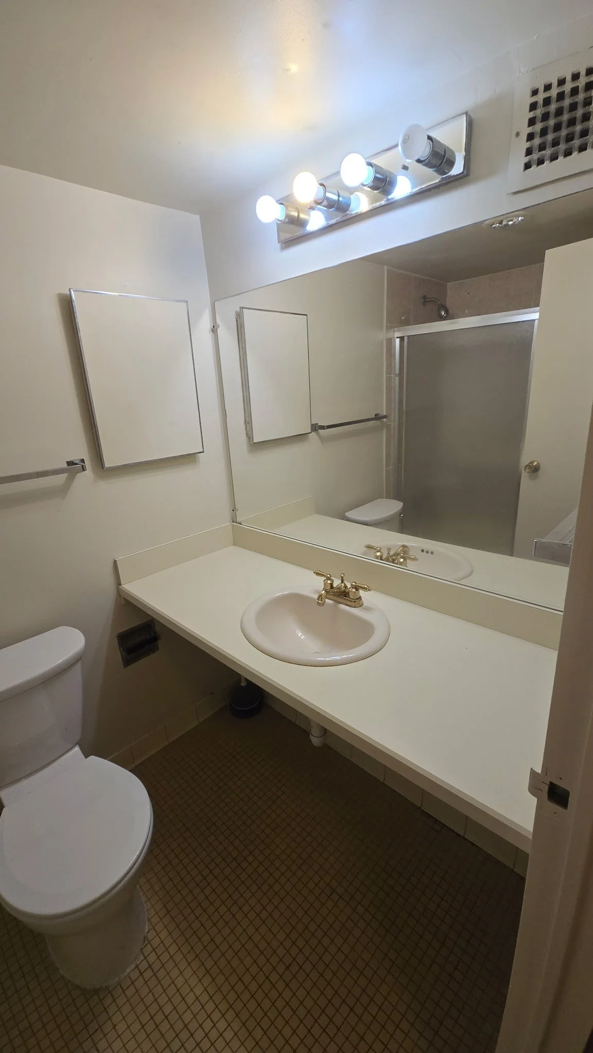 311N+Bath.JPG