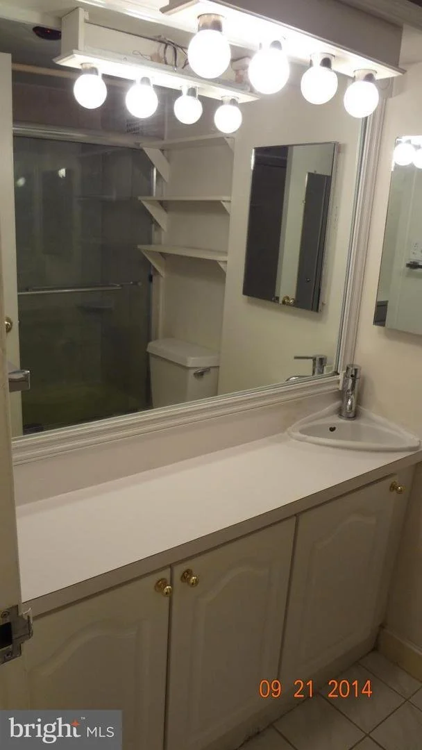 Claridge+310-N+Bathroom.jpeg