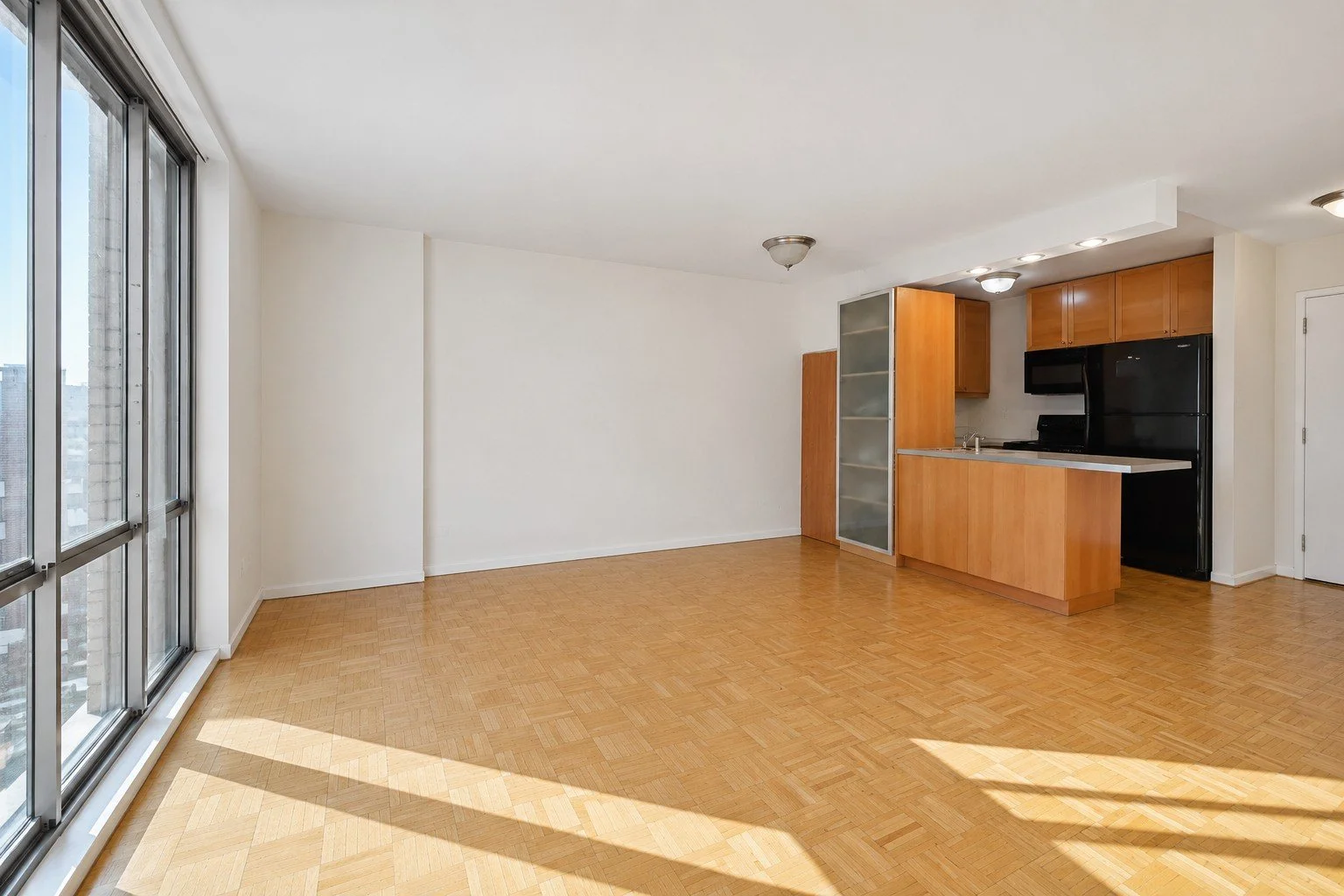 living room 1.jpg