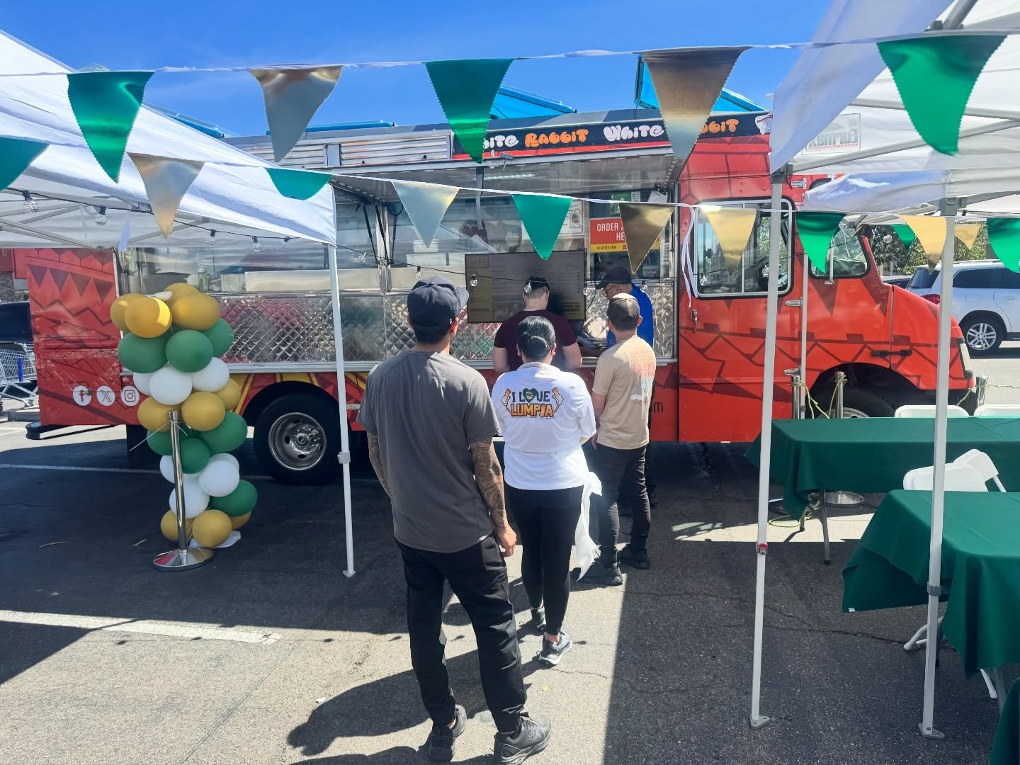 Thank you to everyone that came out and tried us yesterday at Lake Forest. We are open today and parked at the Island Pacific West Covina, 4PM till 8PM! 

📍 Island Pacfic, West Covina
📆 MARCH 15, SUNDAY
🕓 4PM - 8PM

#followthewhiterabbit