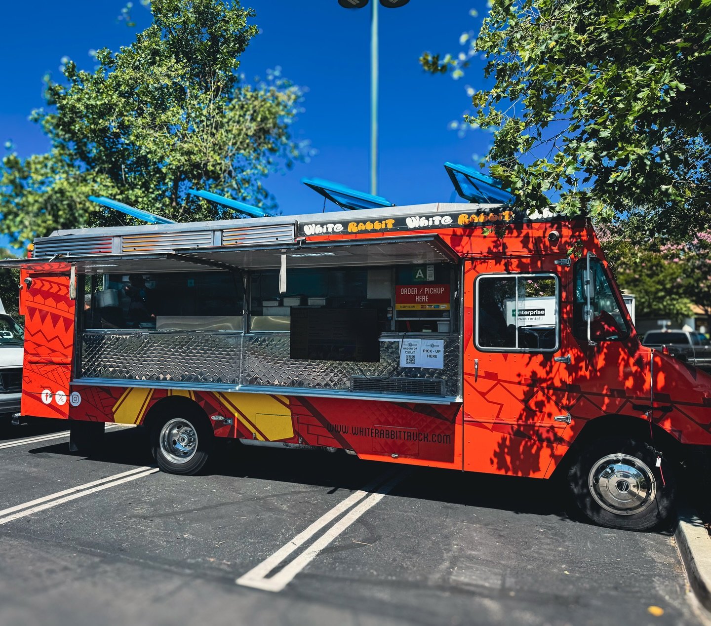 Happy New Year from White Rabbit Food Truck 🎉 Here&rsquo;s to a fresh year filled with pop-ups, good eats, and catering your favorite moments.