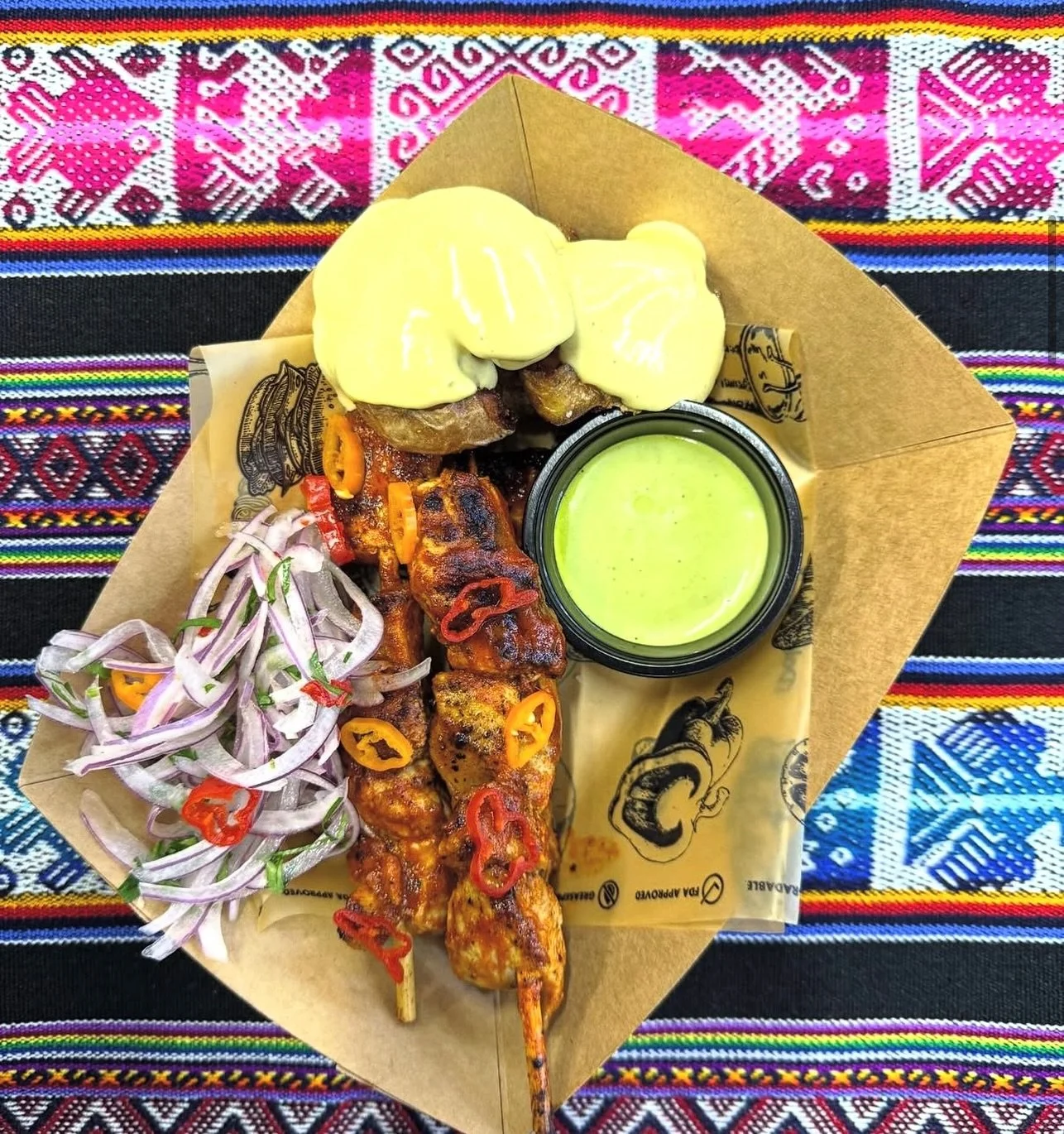 Is there a better way to start your Sunday than with @gustu_peruano and Flying Machine beer?! The food truck is here early serving delicious food from 11am-2pm. Come by and hang out!

#wilmingtonnc #sunday #sundayfunday #foodtruck #eats #beer #ncbeer