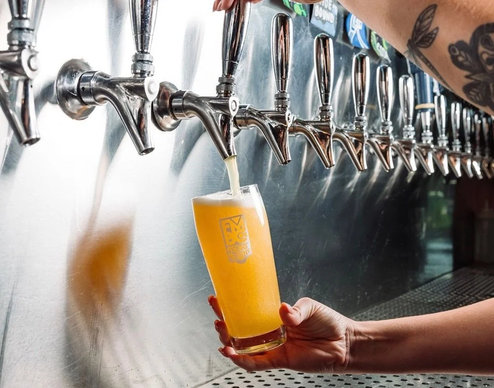 Happy Friday! You deserve a Flying Machine beer and some delicious eats from @gustu_peruano (5-8pm). Come by the taproom, hang with friends, and cruise into the weekend. See you soon! 🍻

#flyingmachine #ncbeer #foodtruck #gustuperuano #friday #weeke