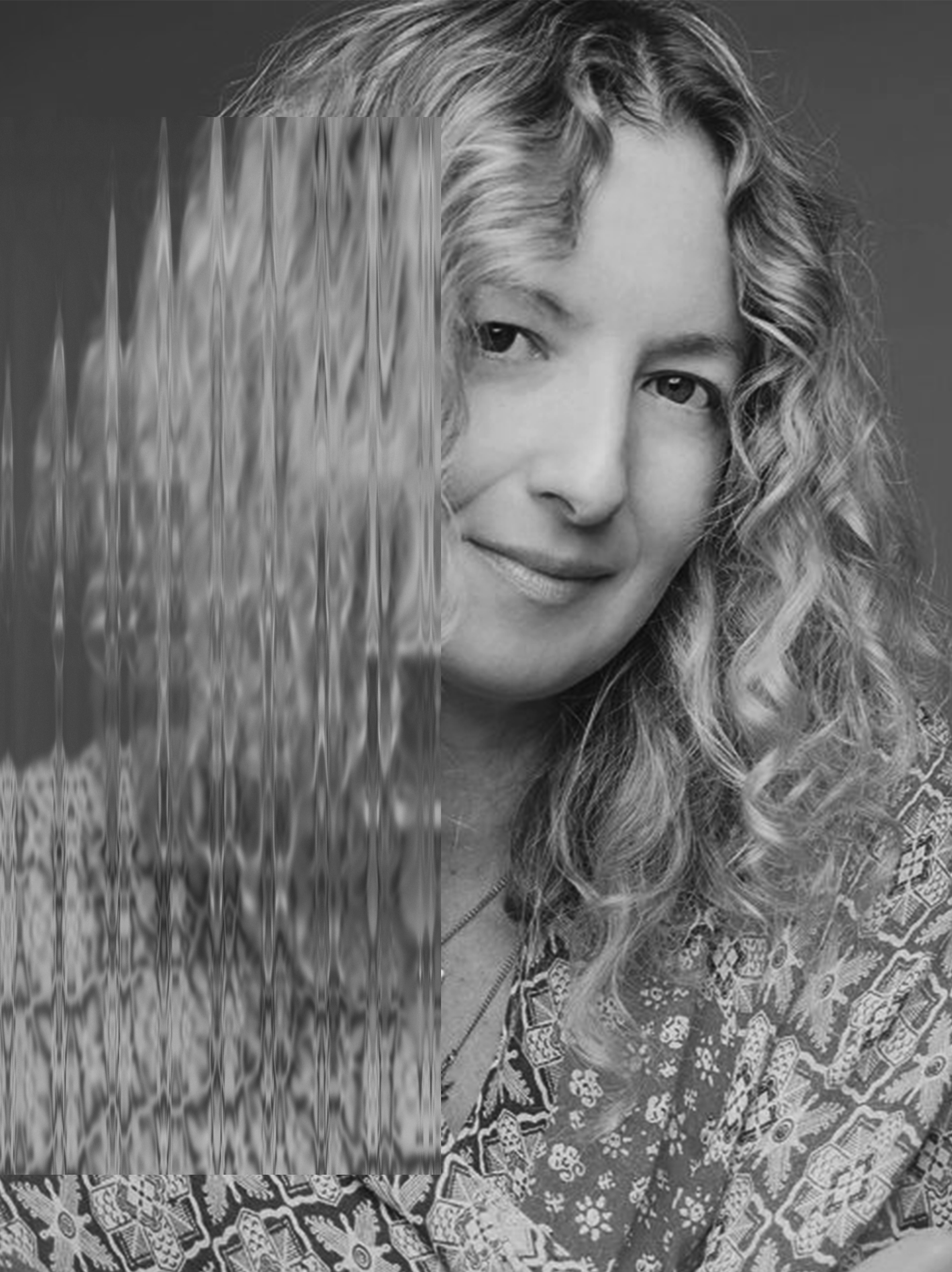 headshot zoe wilder