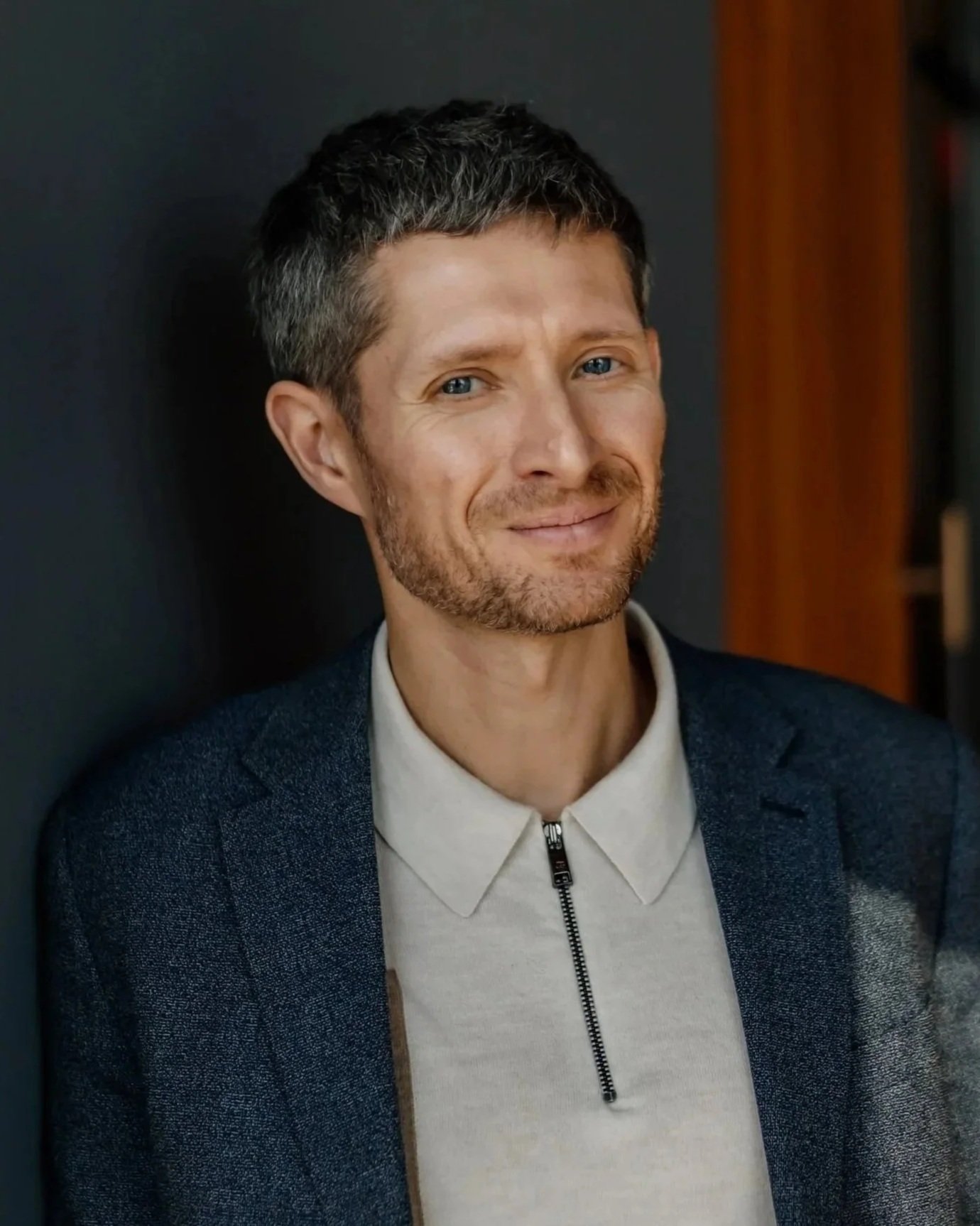 headshot Robin Carhart-Harris