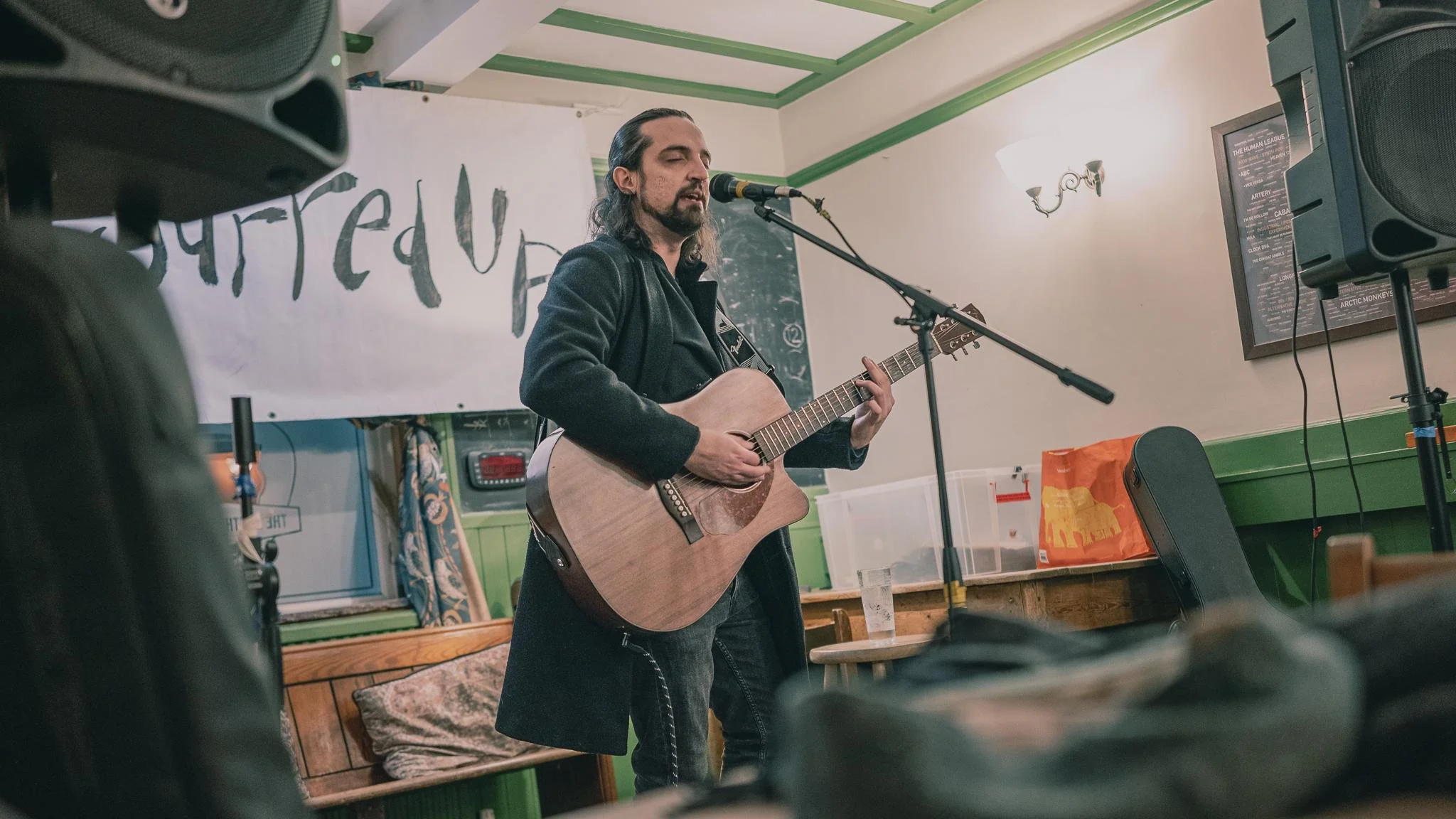 It&rsquo;s Open Mic night tonight! Hosted by the wonderful people at @jarreduphq Jarred Up it&rsquo;s a wholesome evening where you can show off your talents to a welcoming crowd! All styles and abilities are welcomed and you&rsquo;ll get a free drin