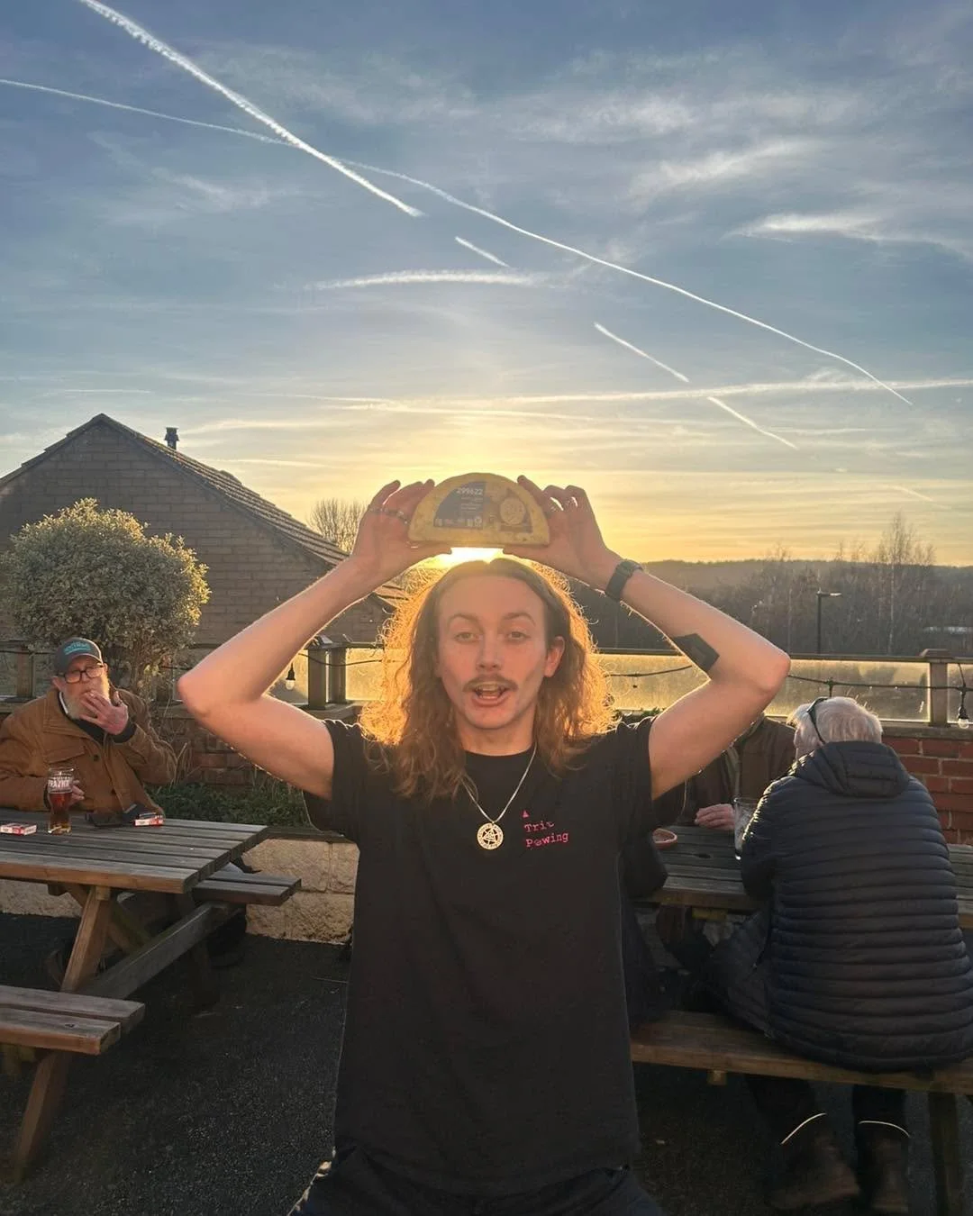 The sun is trying it&rsquo;s best to make an appearance for tonight's quiz! It kicks off at 8pm so come down early to secure a table and bring a pound for your team to enter! As always there&rsquo;ll be cheese, pints and questions!