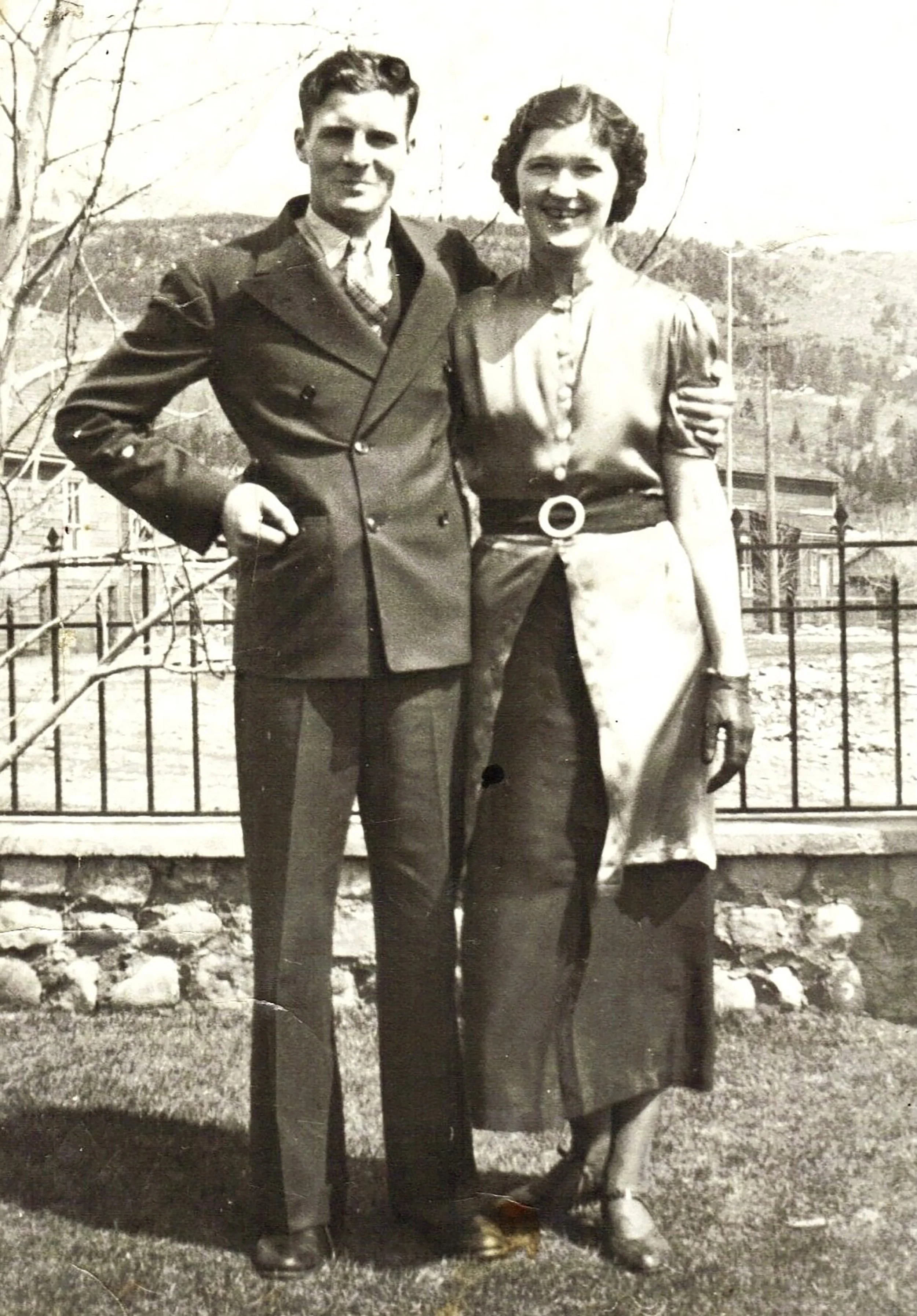 Mom and Dad in Wolstenholmes front yard