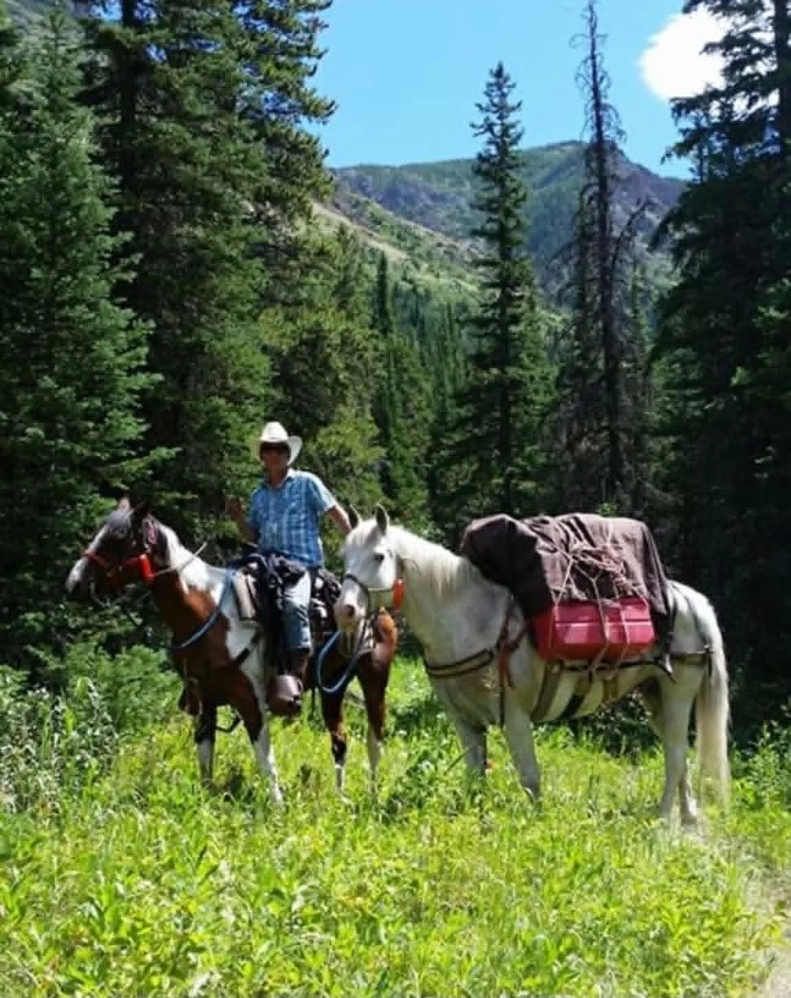  Eric Muff riding Shez and Packing Tucson, both are gone across the great divide now.  Photo credit Ed Makin.  