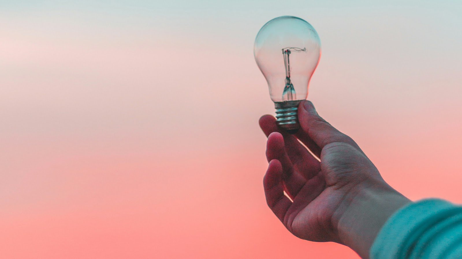 AI Can’t Replace Experience: Why Human-Led Marketing Still Wins