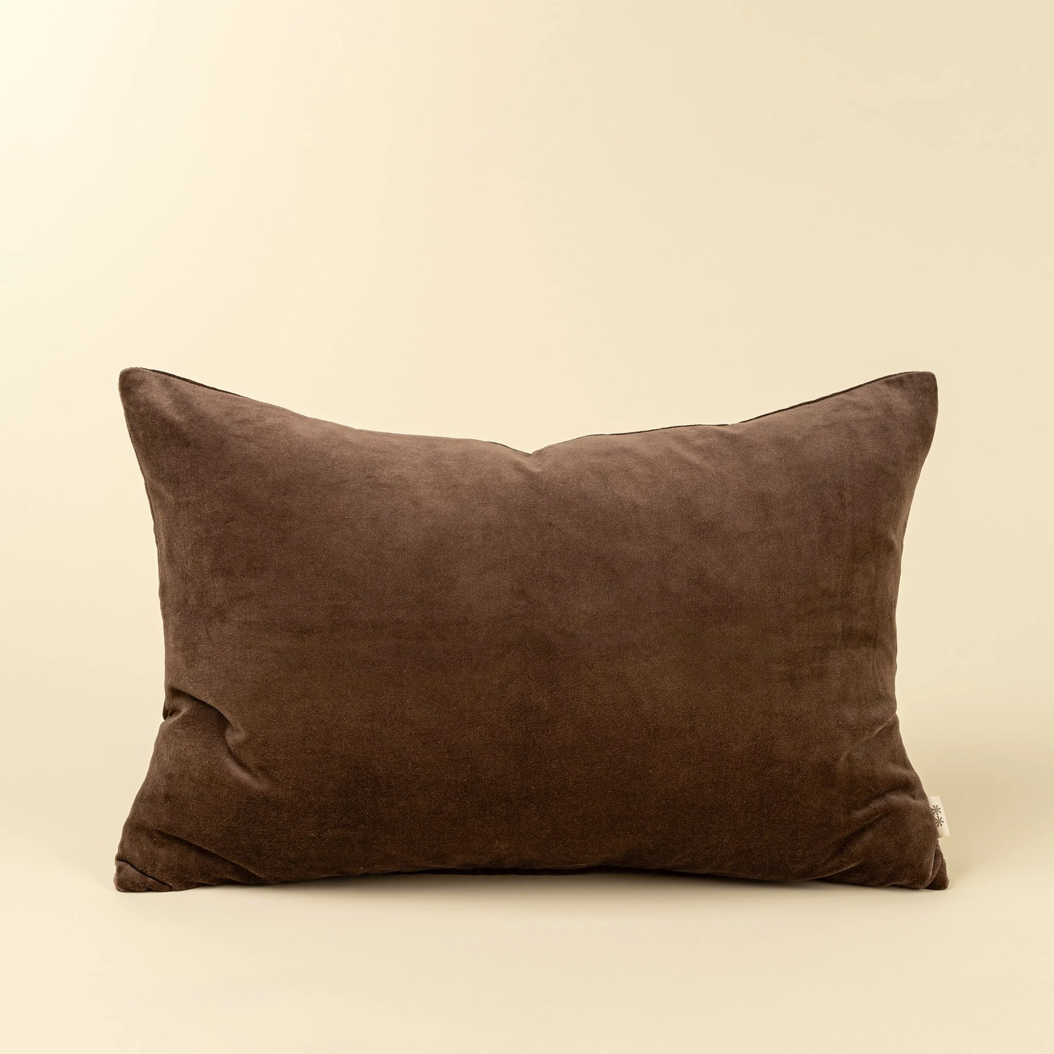 Vera Luxe Velvet Clove Pillow 16" x 24"