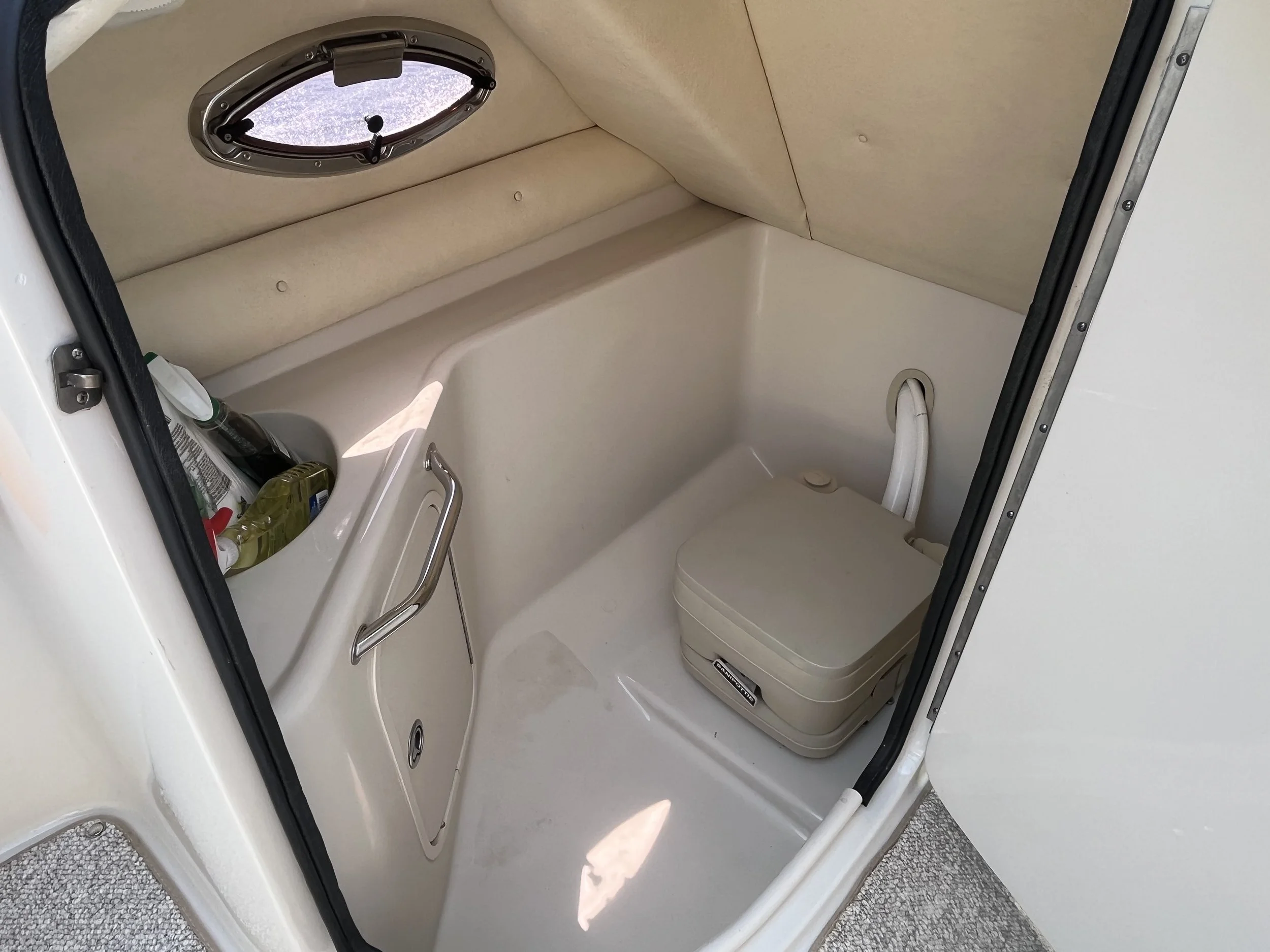 07sundeck240_11.jpeg