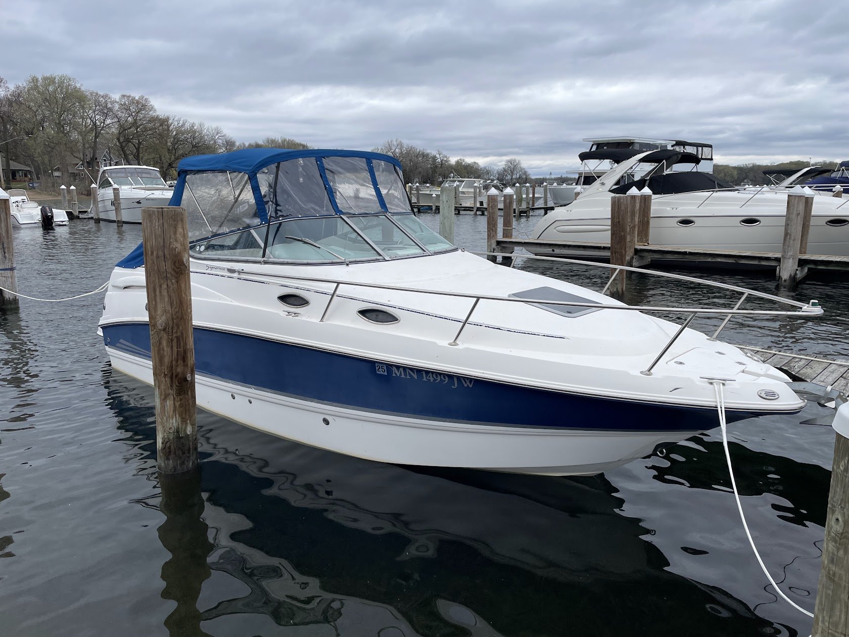 2005 Chaparral 240 Signature & Trailer