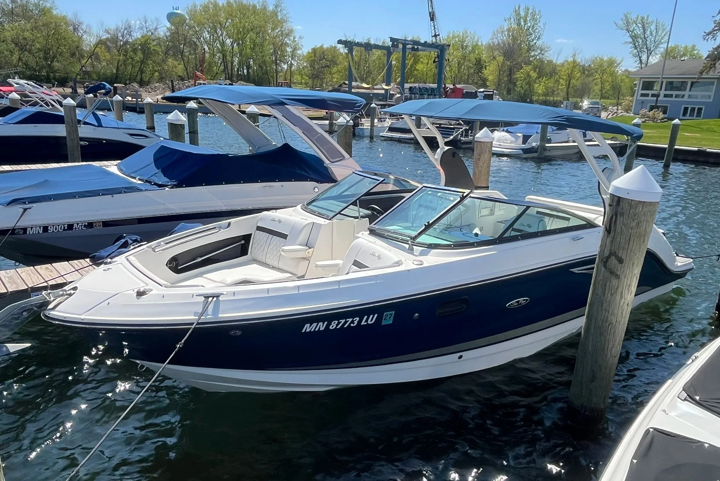 2018 Sea Ray250 SLX & Trailer - Slip Option