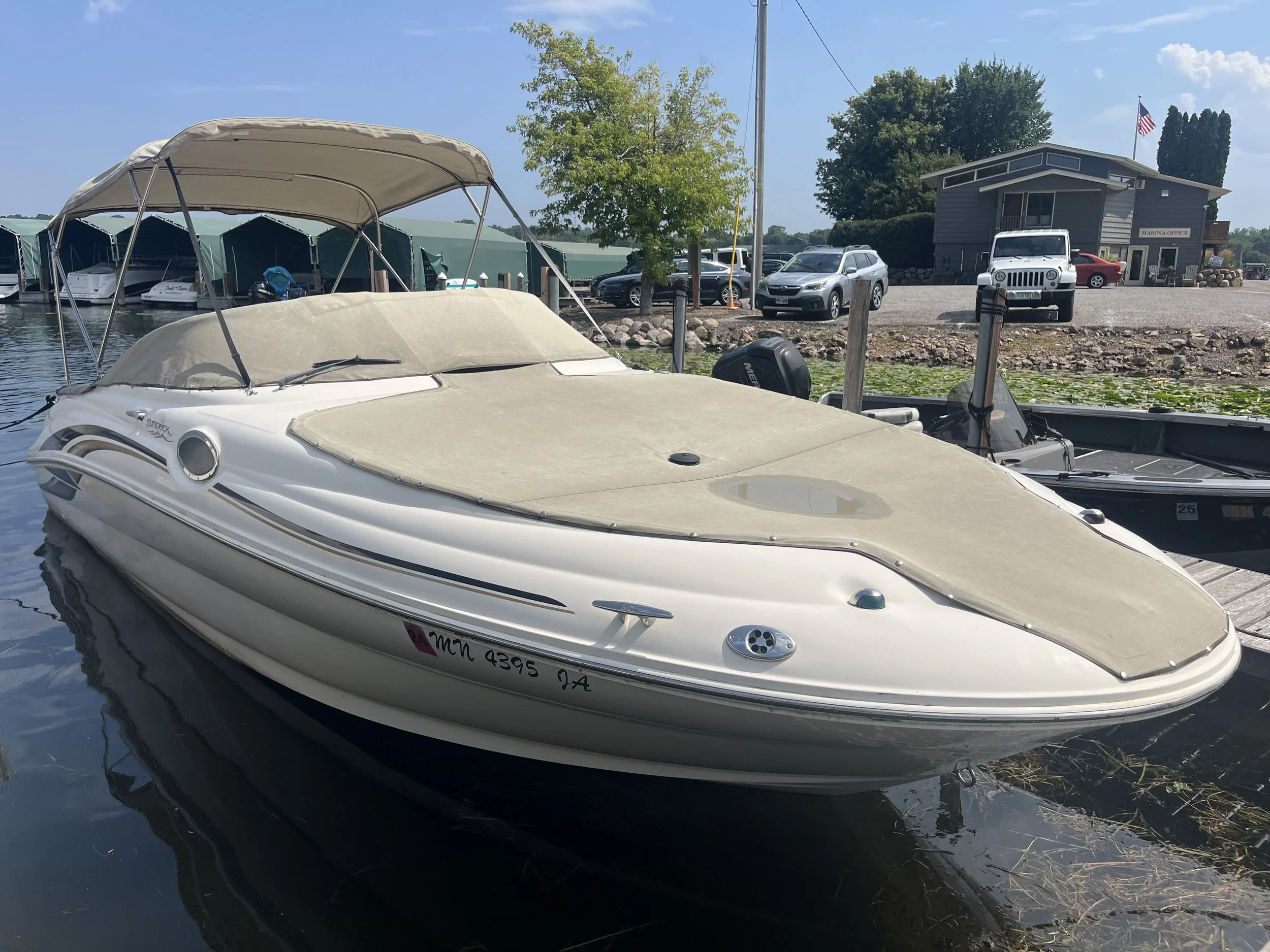 2001 Sea Ray 240 Sundeck