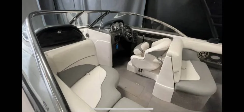 08supra_4.jpg