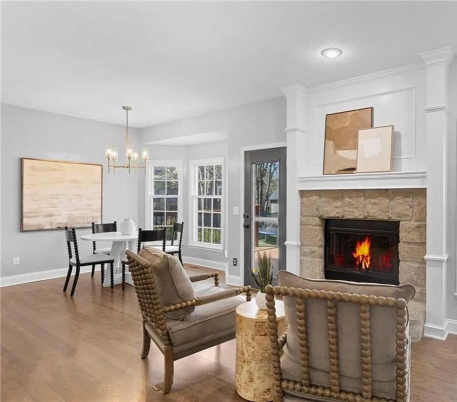 Just staged ✨and officially live!

14909 Benson Street in Overland Park feels light, warm, and effortlessly elevated

This one is move-in ready and designed to stand out from the very first scroll 🏡💛👀