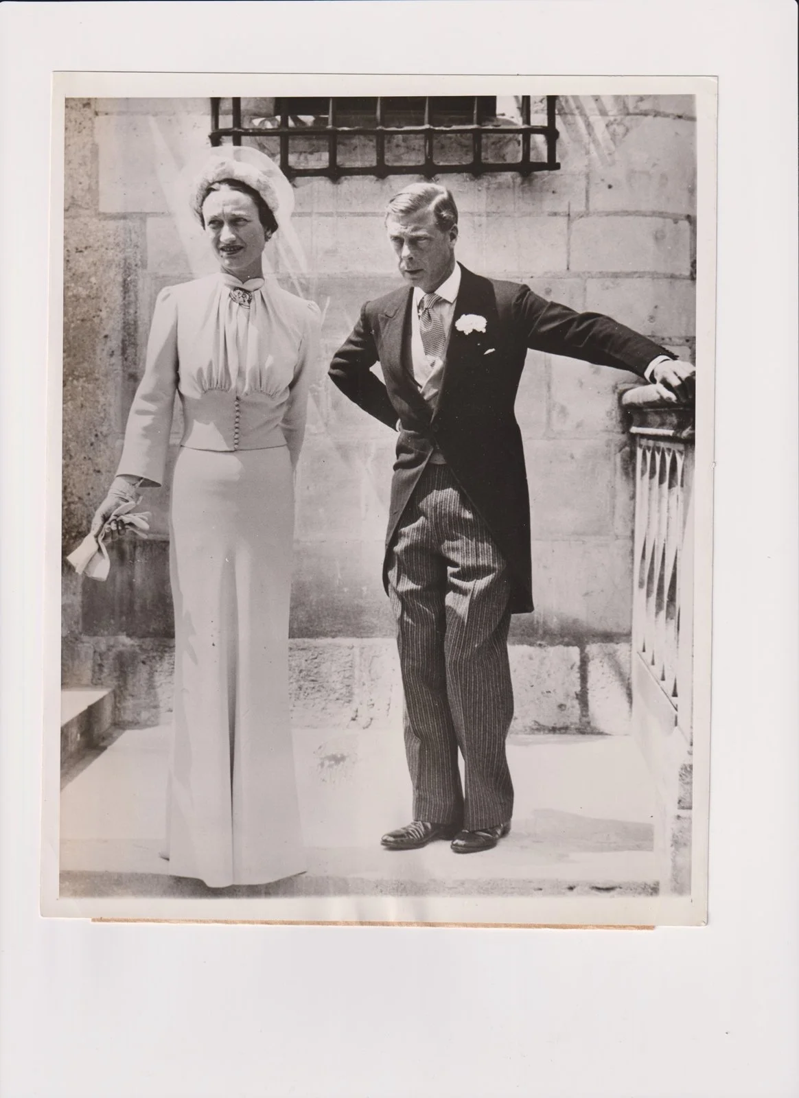 Edward photo with Wallis.jpg