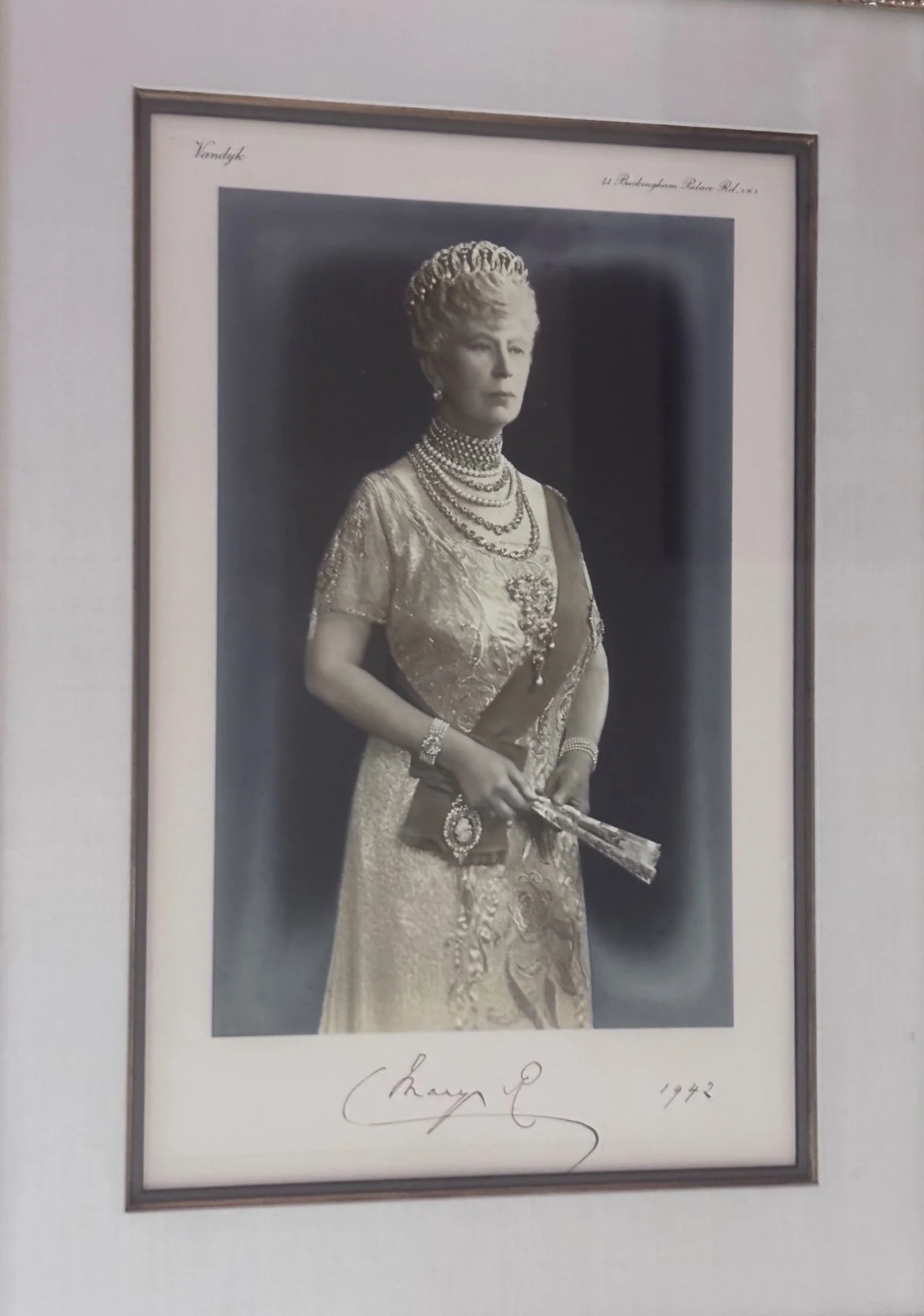 Queen Mary  SP  image without frame website 6602.jpg