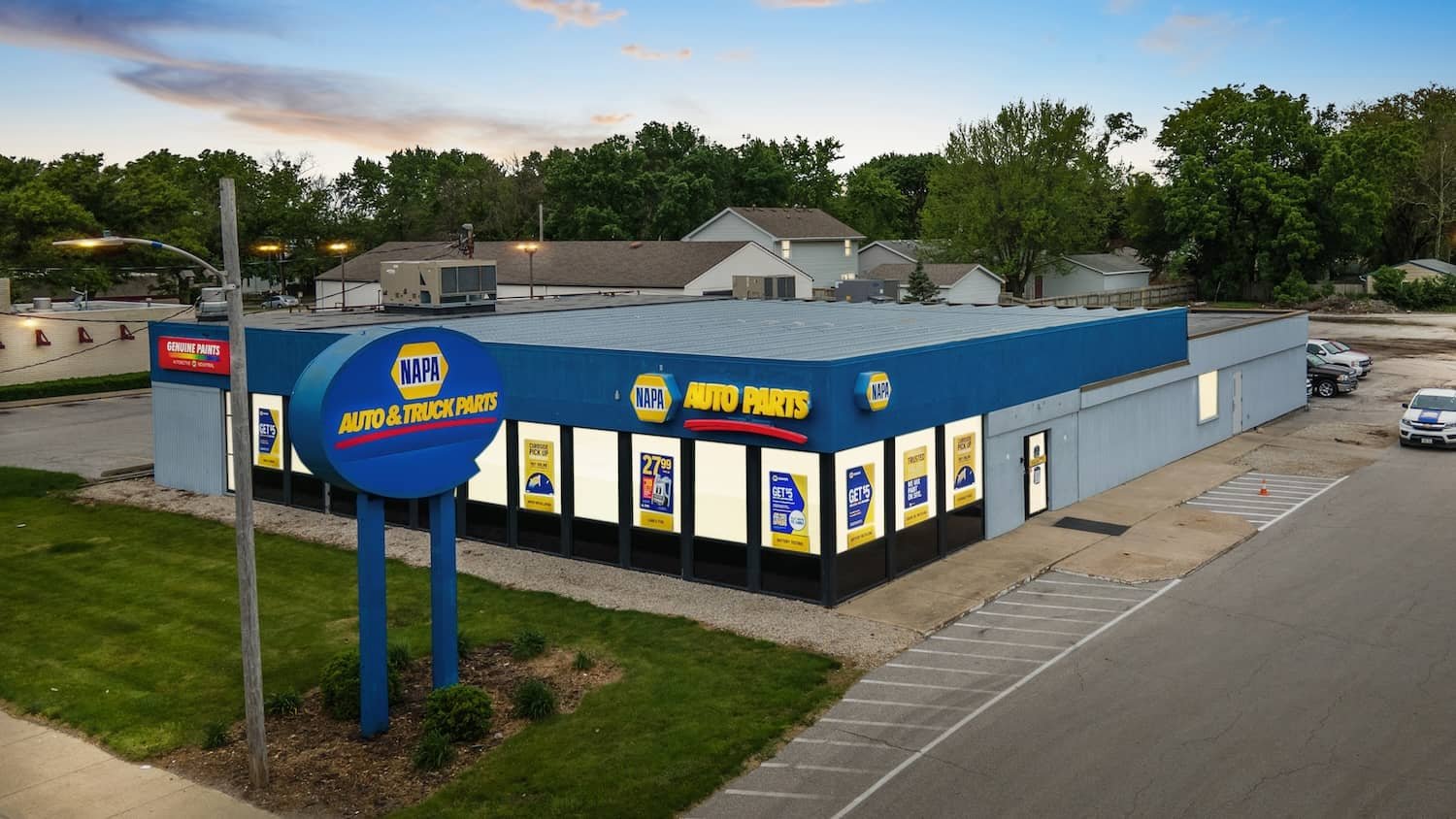 NAPA Auto Parts (Des Moines, IA).jpg
