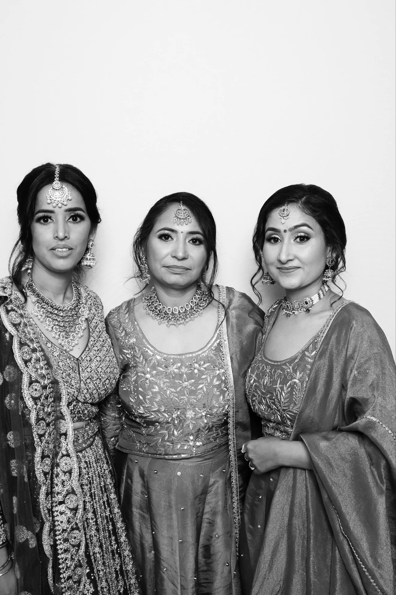 Jas_Manmeets_Engagement_0164_photo.jpeg