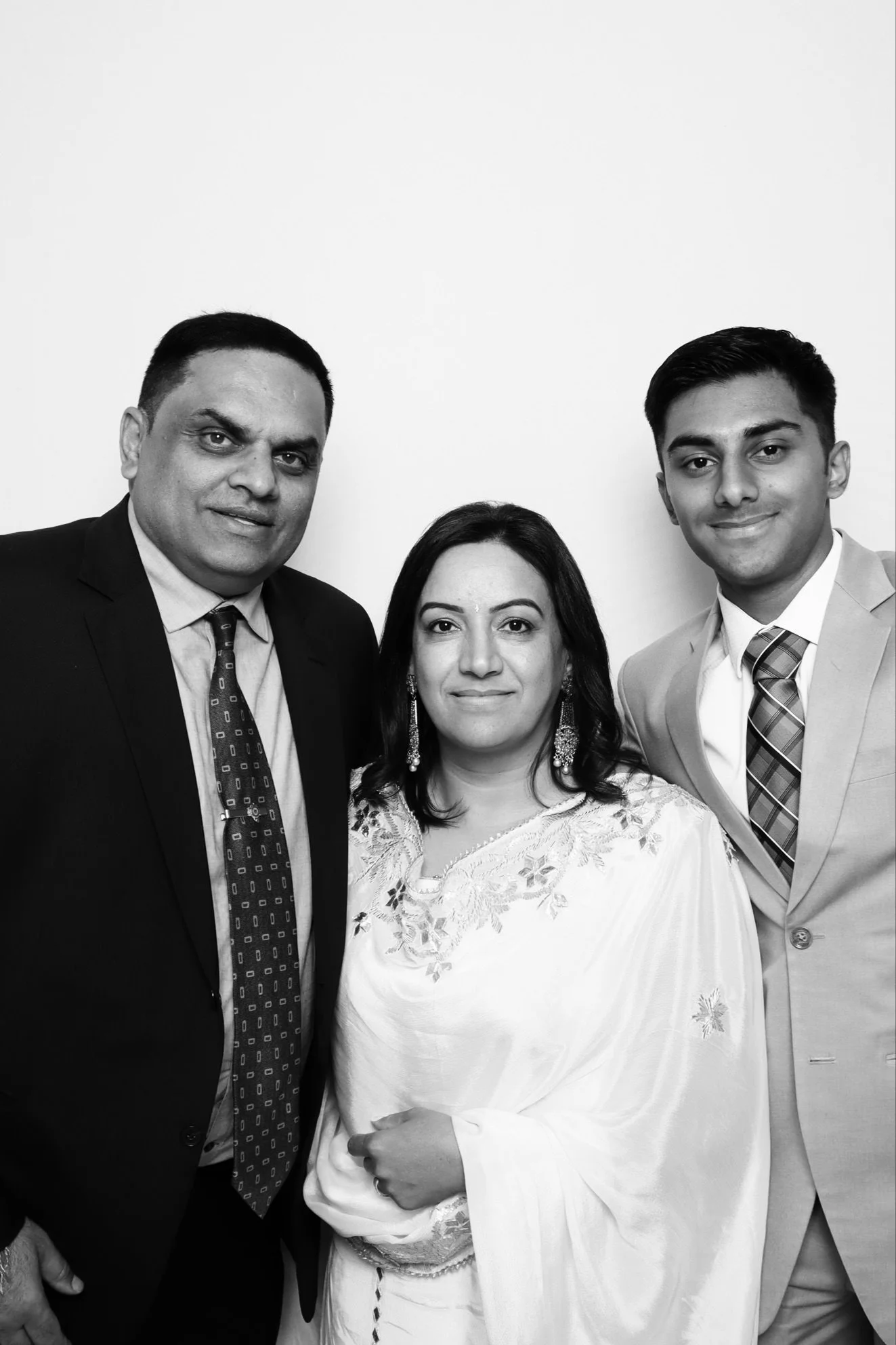 Jas_Manmeets_Engagement_0233_photo.jpeg