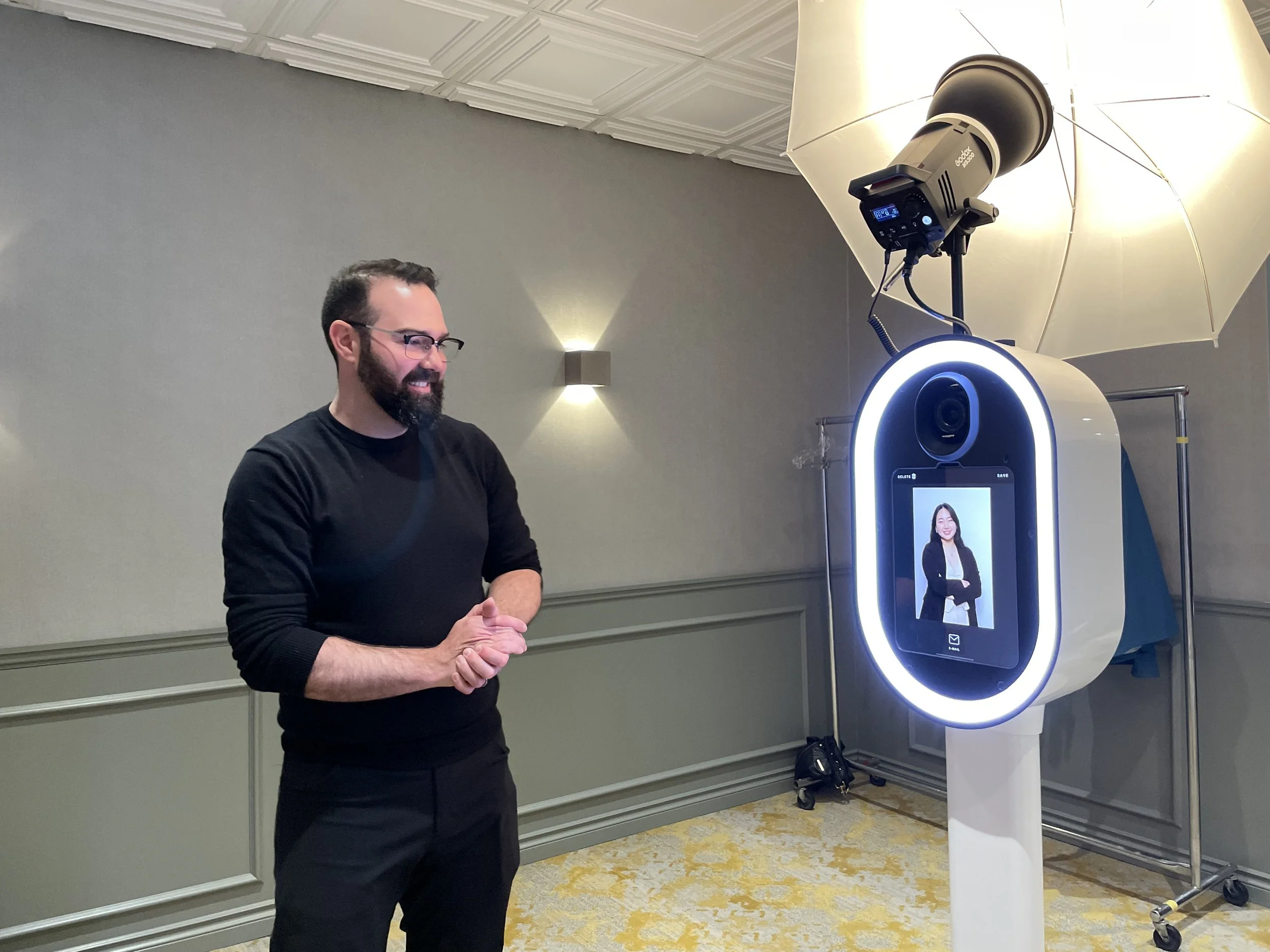 Digital headshots made easy with professional lighting and instant delivery