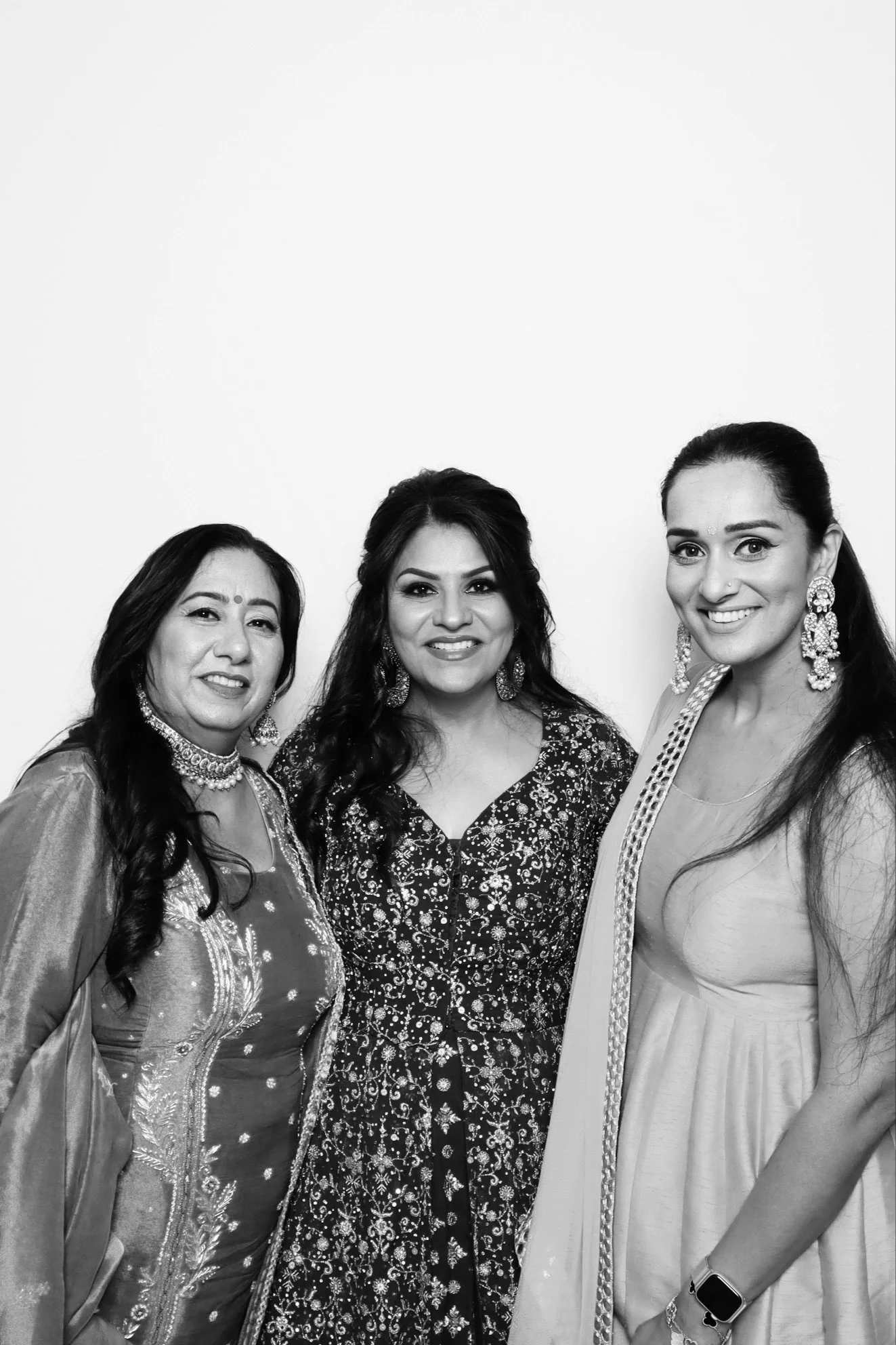 Jas_Manmeets_Engagement_0060_photo.jpeg