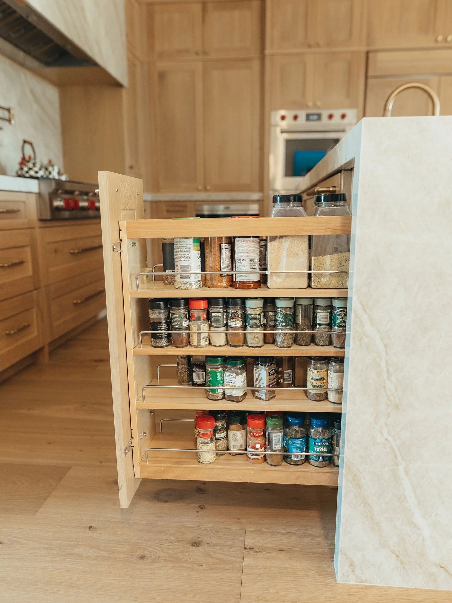 Spice rack pull-out 😍