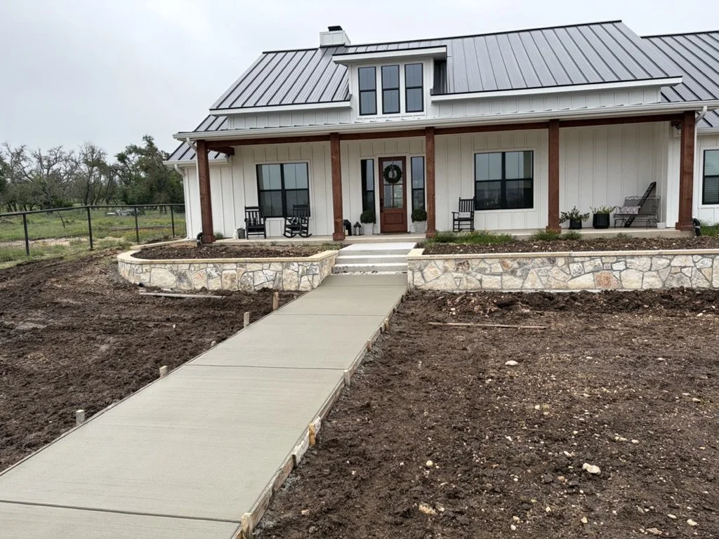 HARDSCAPING & CONCRETE