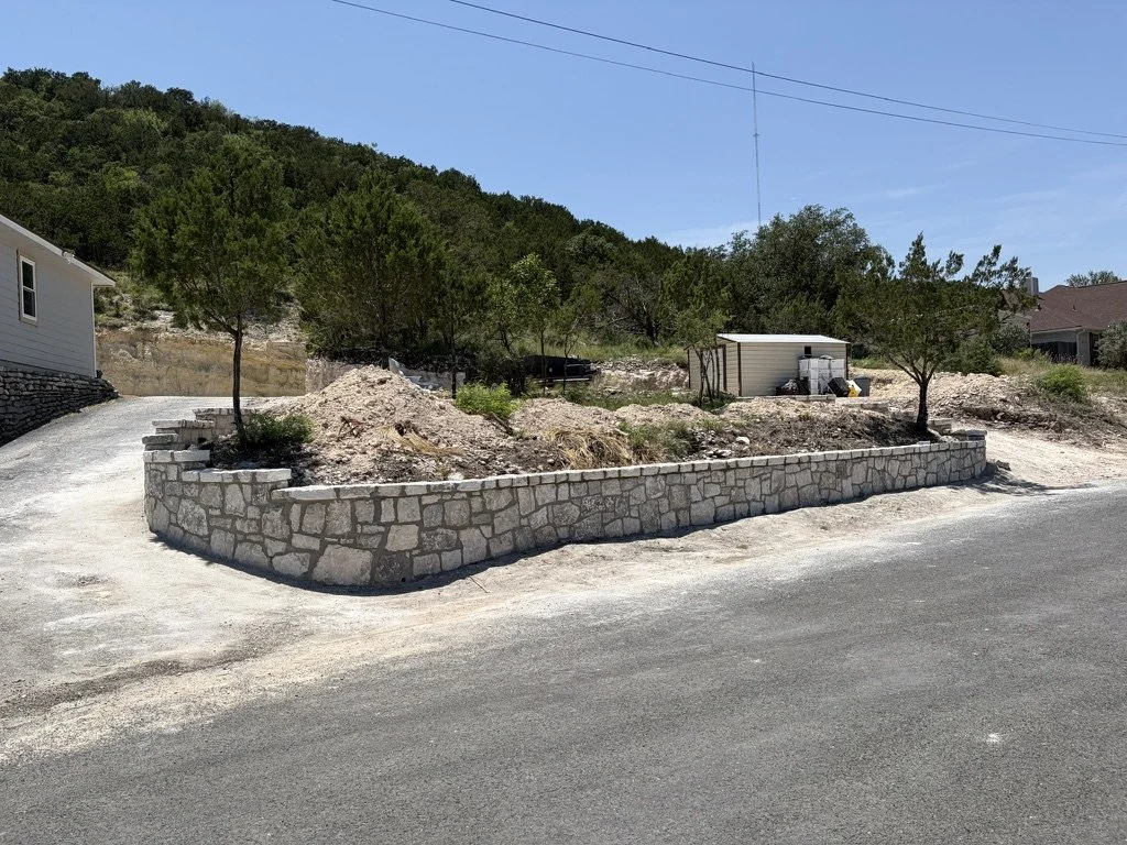 HARDSCAPING & CONCRETE
