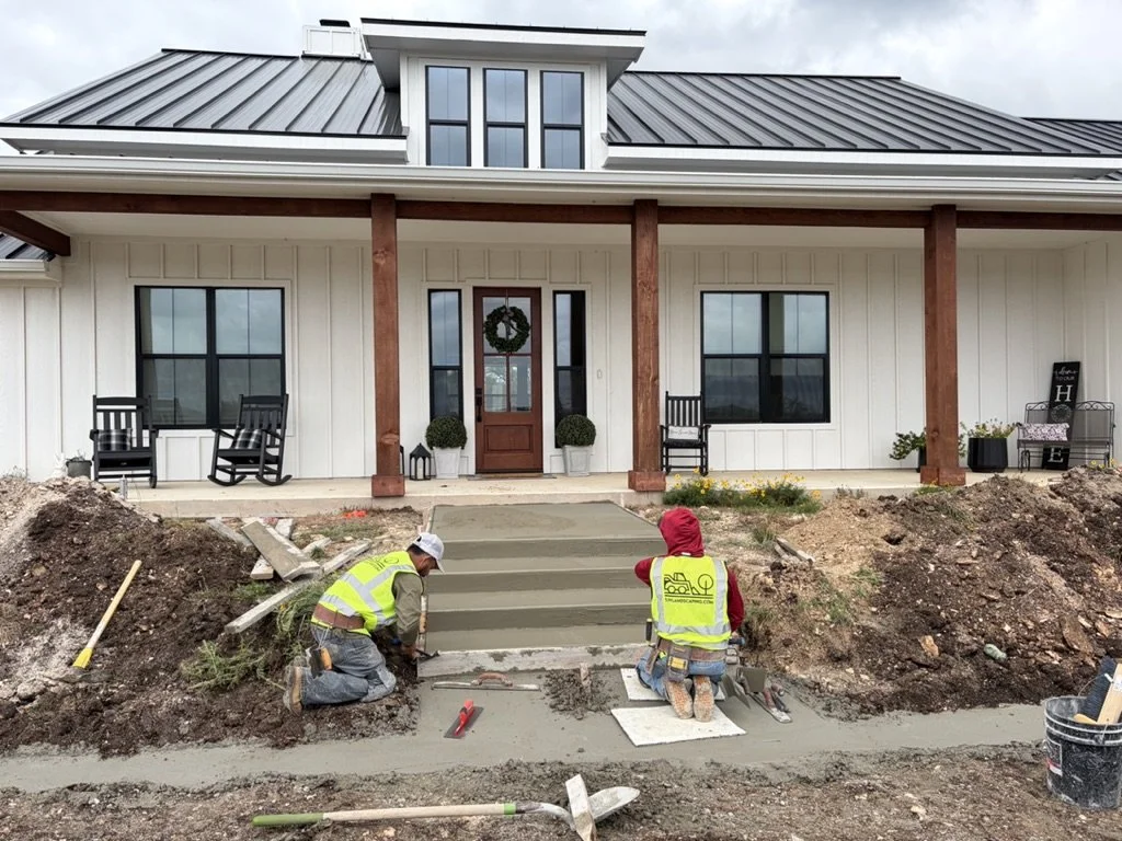 HARDSCAPING & CONCRETE